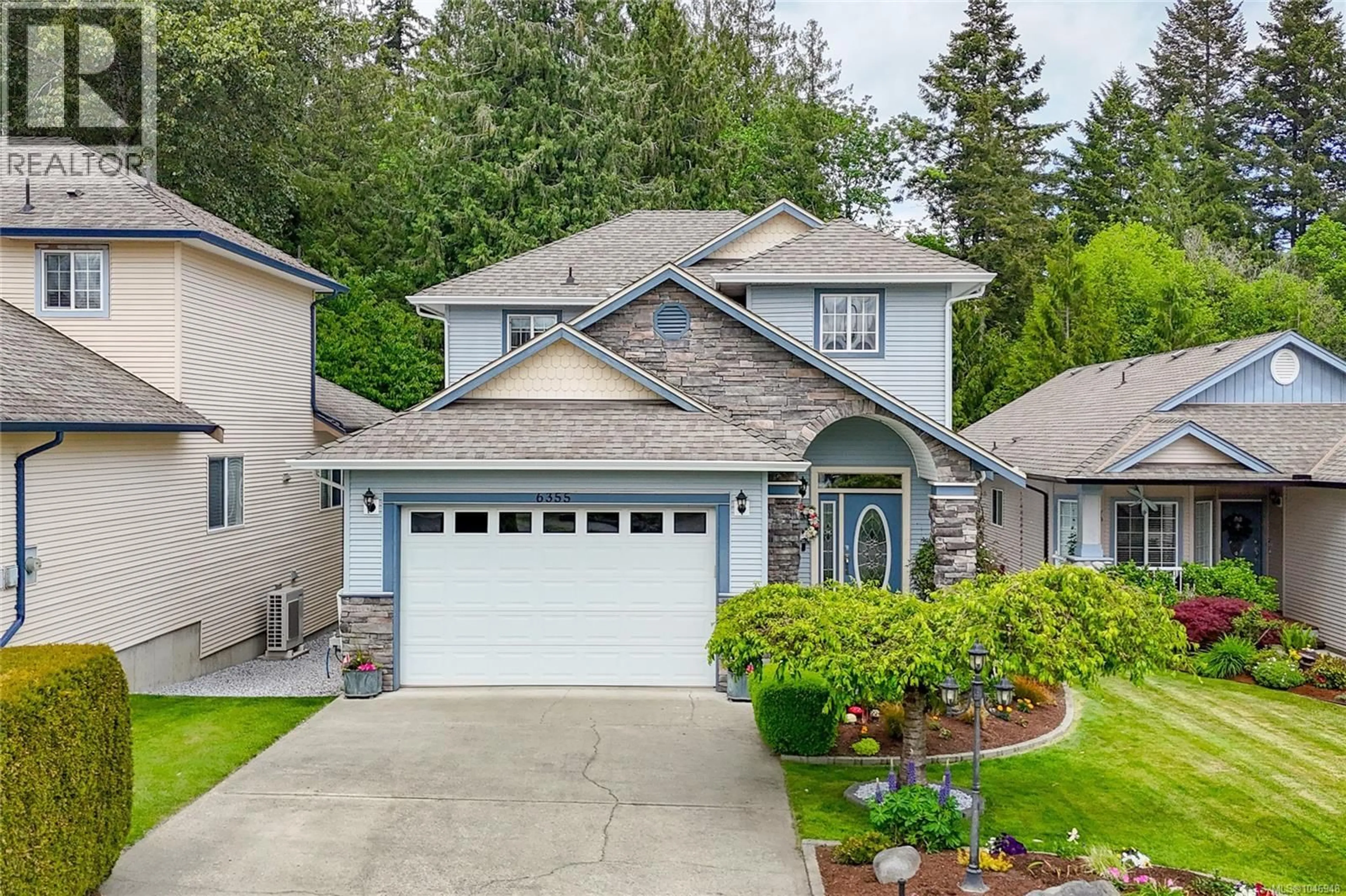 Home with vinyl exterior material, street for 6355 HERONS PLACE, Duncan British Columbia V9L6Z3