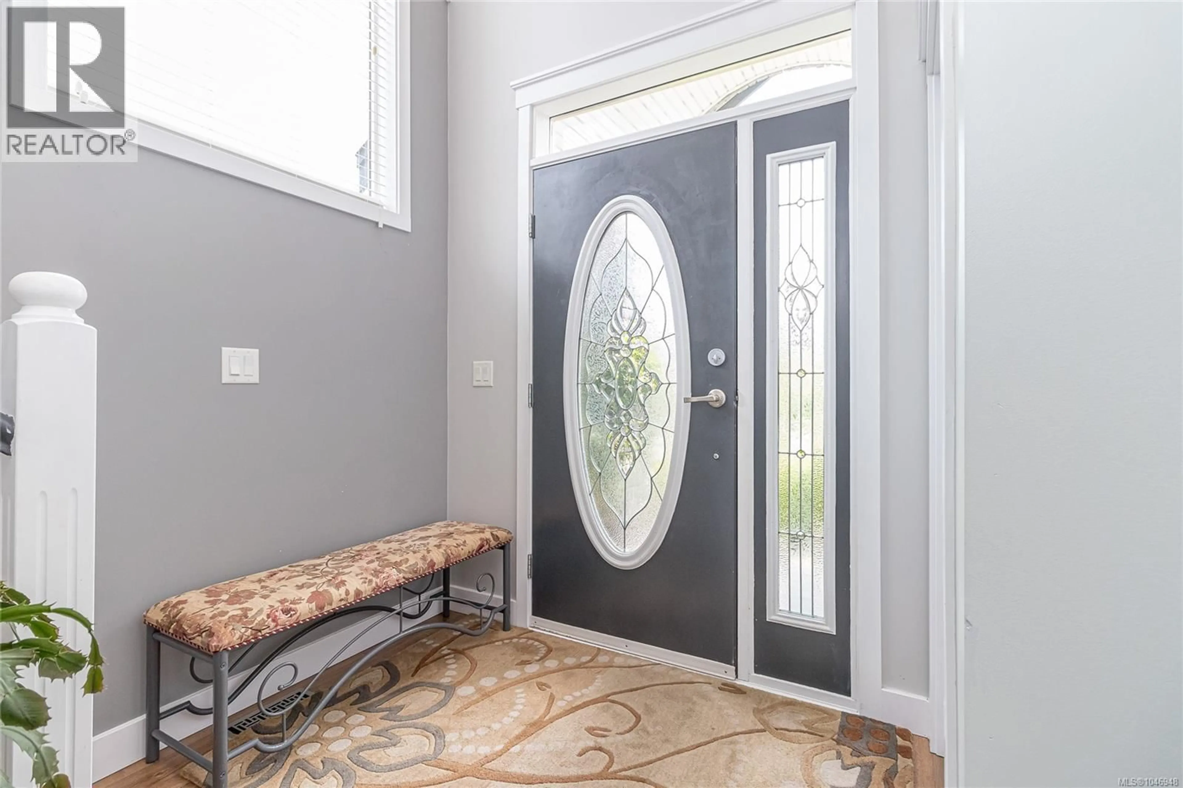 Indoor entryway for 6355 HERONS PLACE, Duncan British Columbia V9L6Z3