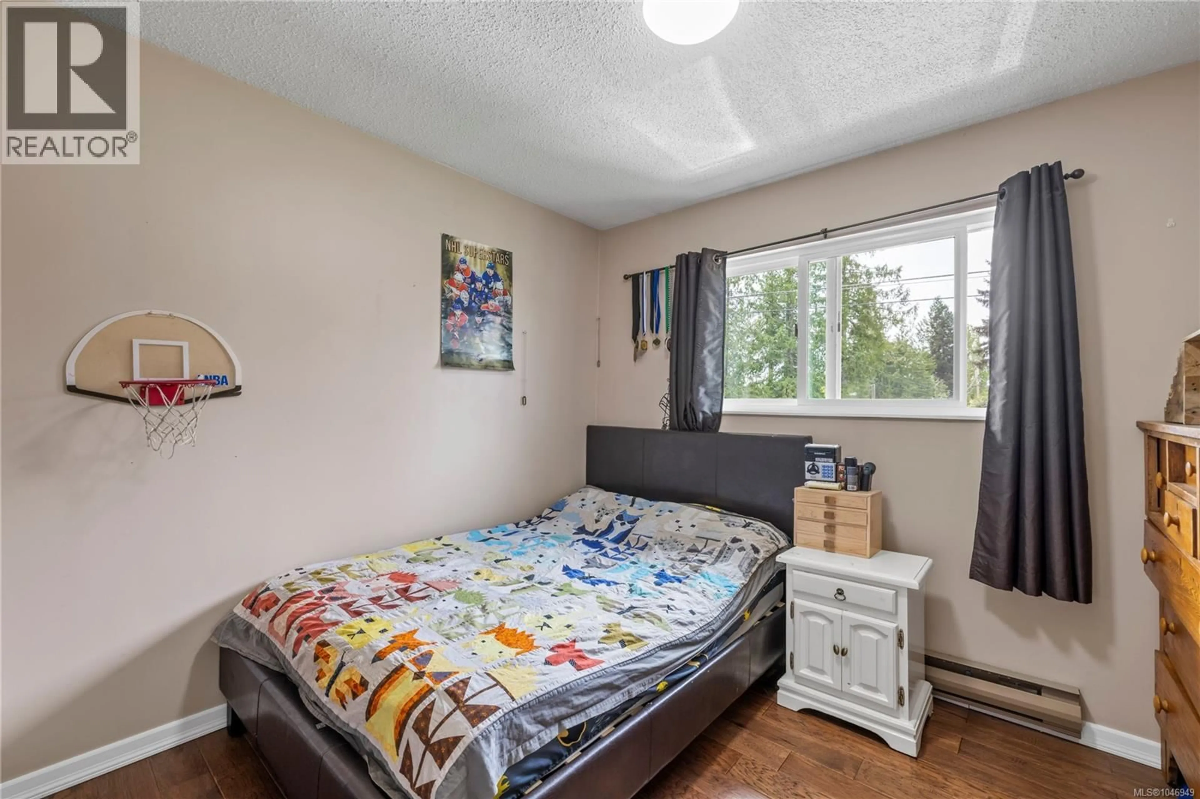 Bedroom with bed, unknown for 16 JENKINS PLACE, Parksville British Columbia V9P1G4
