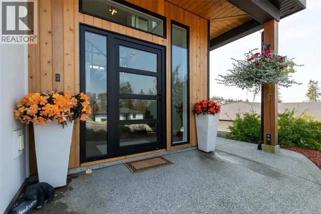 6218 HIGHWOOD DRIVE, Duncan 5