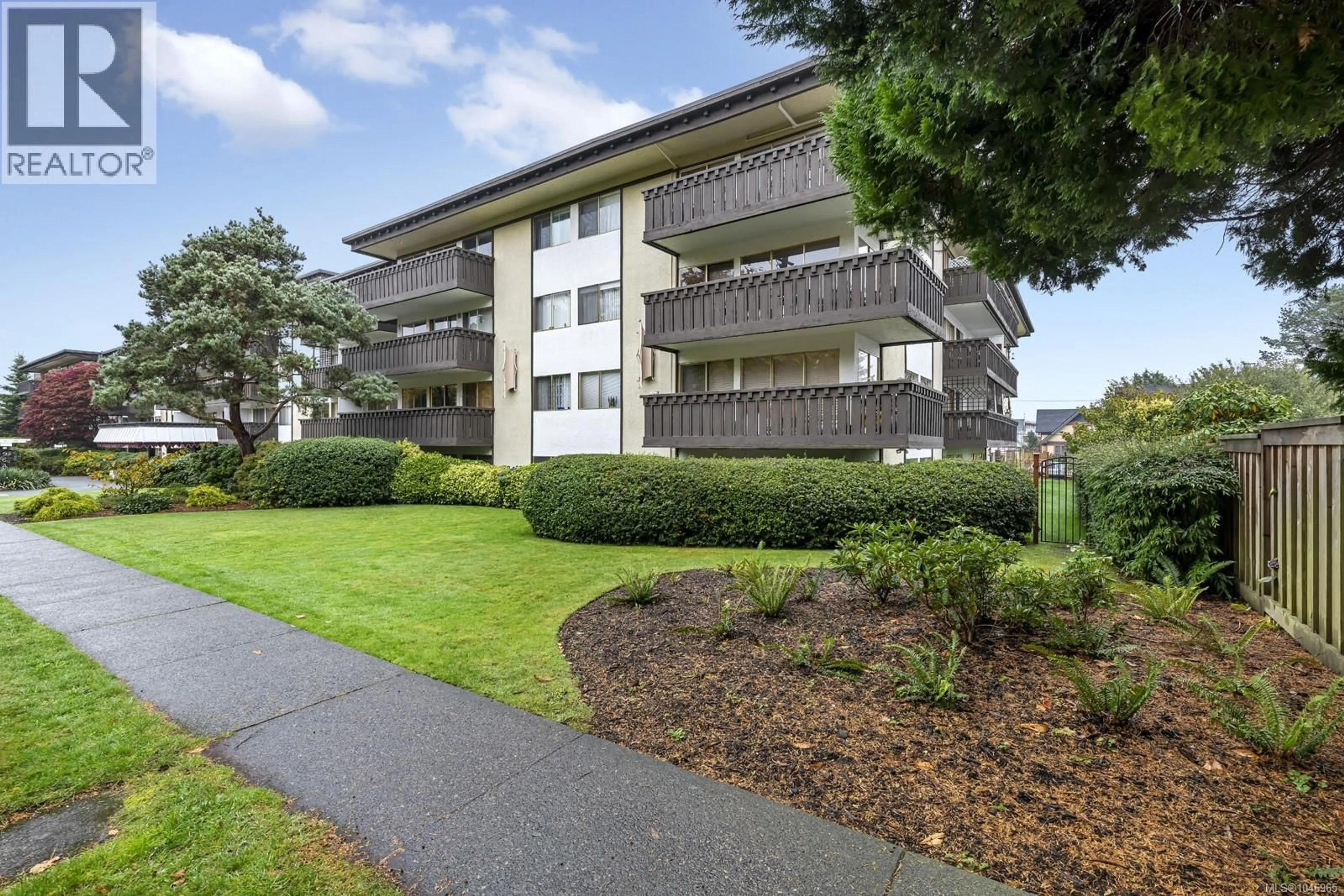 Unknown for 414 - 964 HEYWOOD AVENUE, Victoria British Columbia V8V2Y5