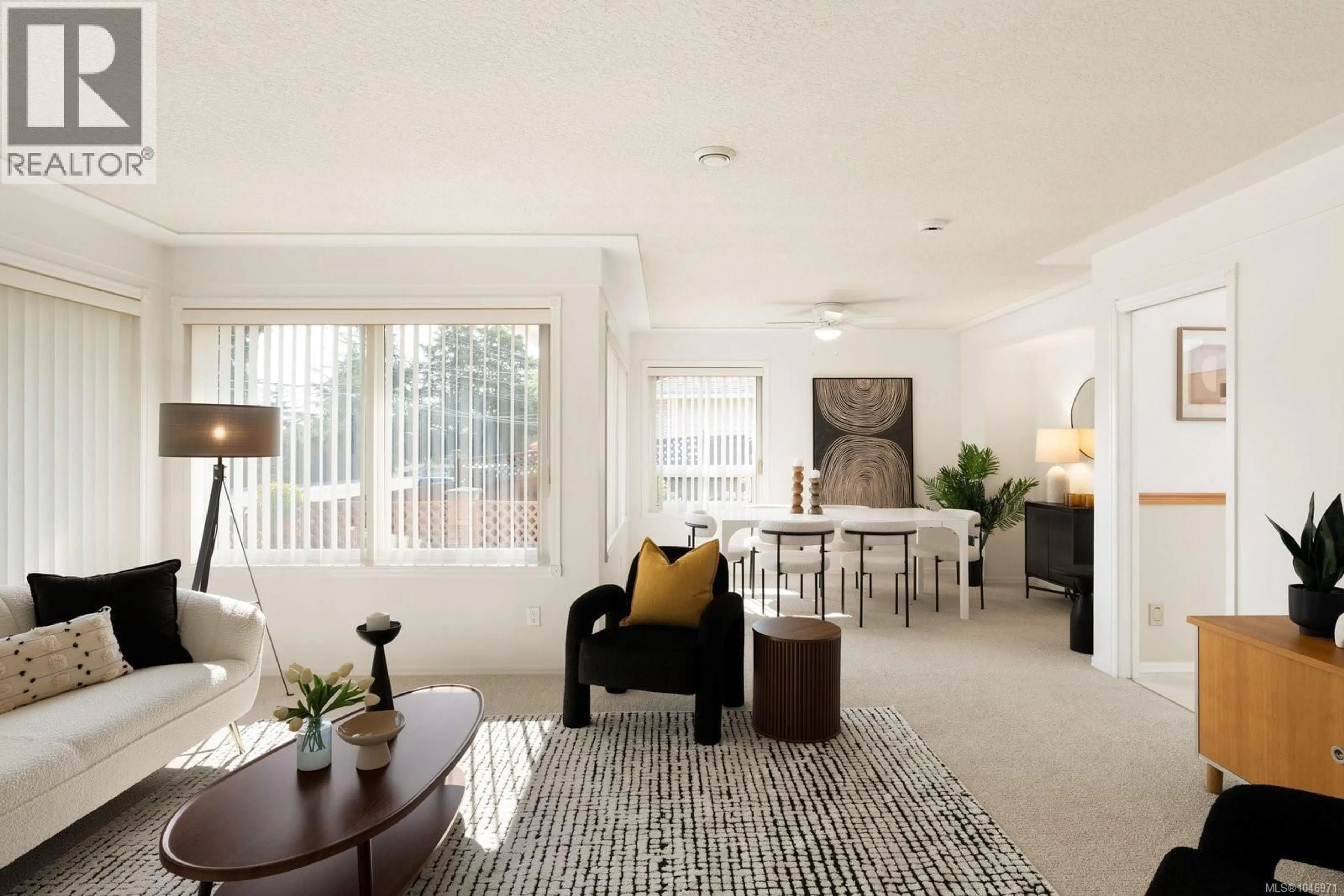 Living room with furniture, carpet floor for 7436 EAST SAANICH ROAD, Central Saanich British Columbia V8M1W2