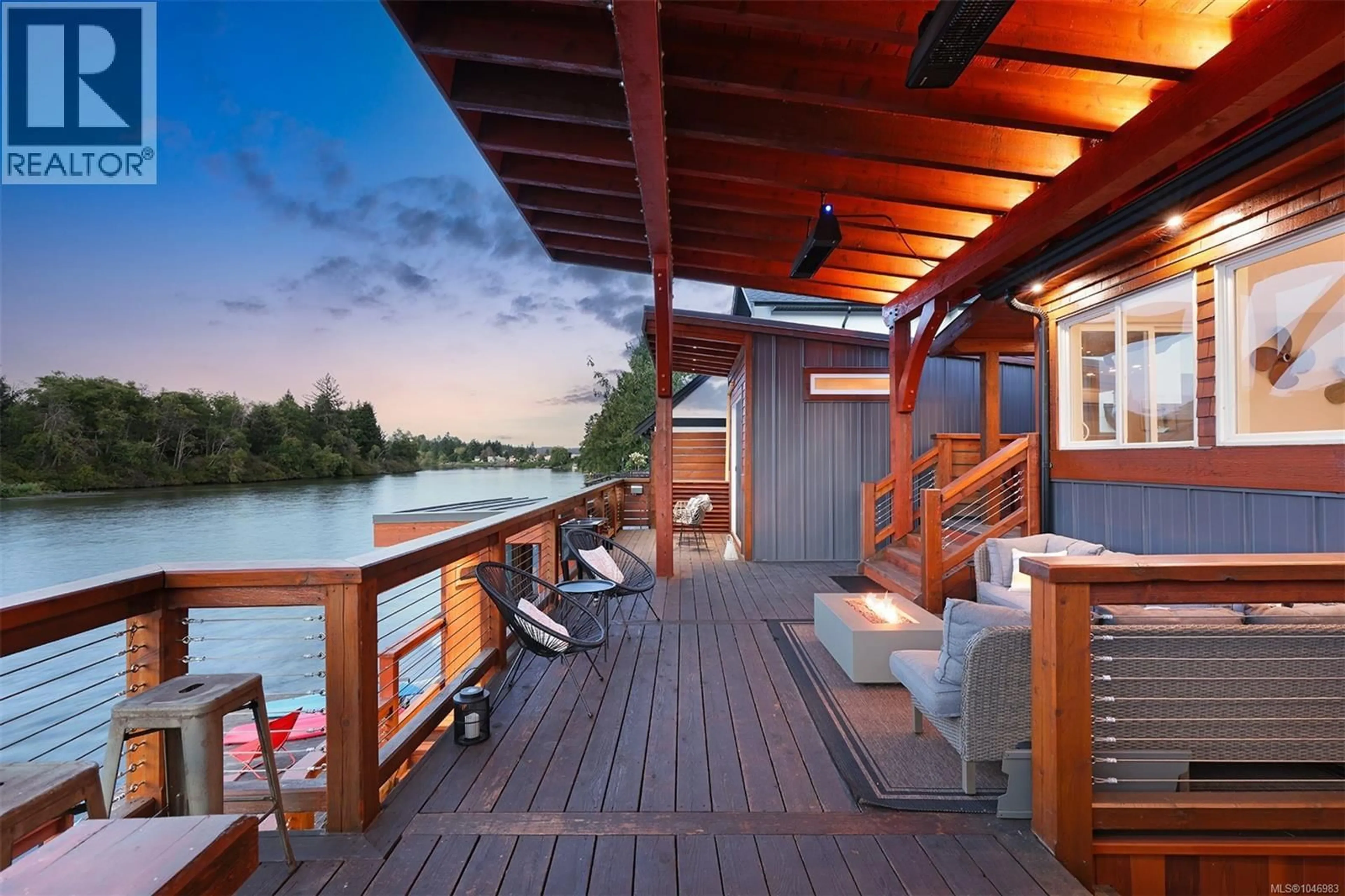 Patio, water/lake/river/ocean view for 1960 19TH AVENUE, Campbell River British Columbia V9W4M7