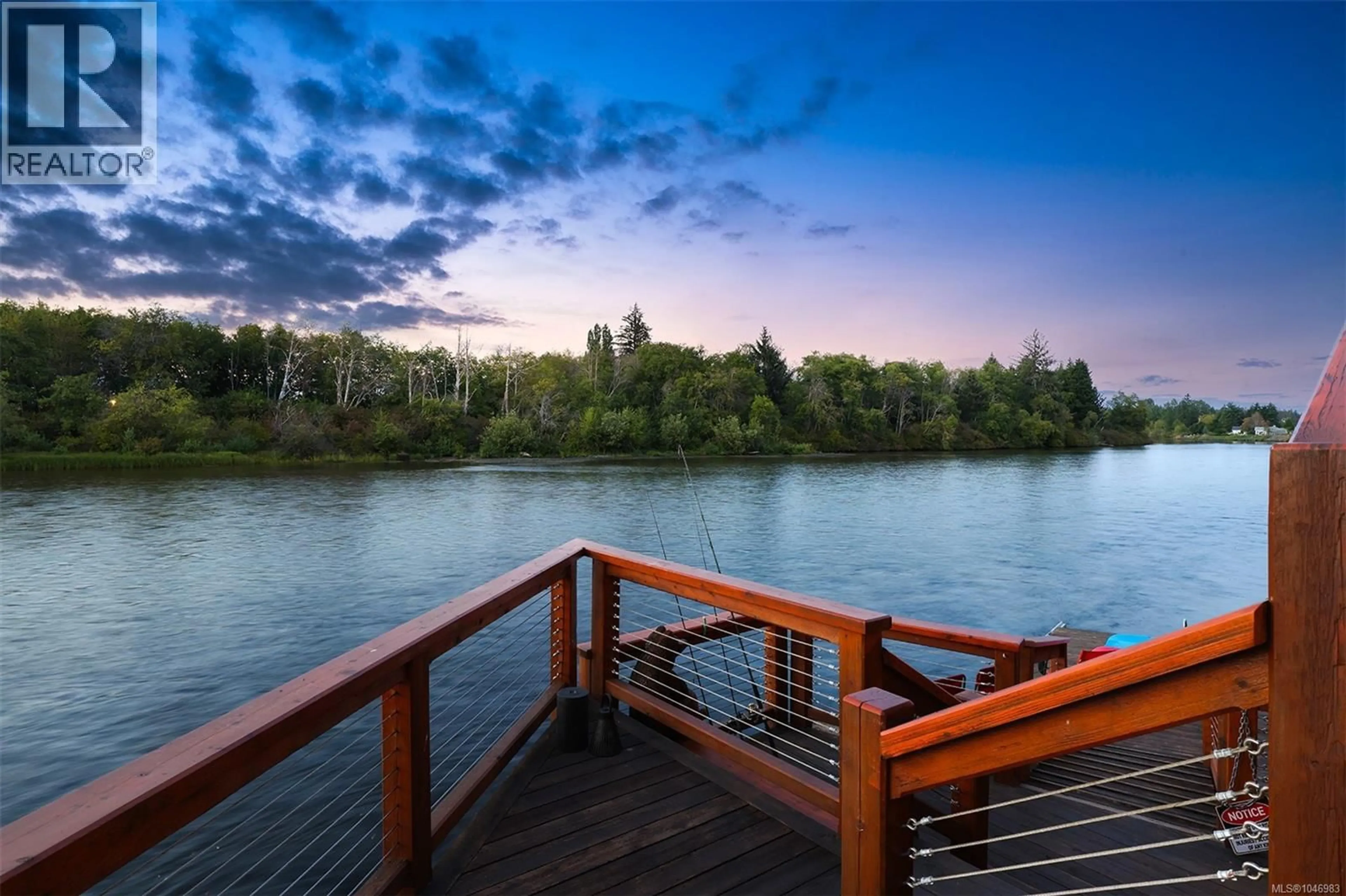 Patio, water/lake/river/ocean view for 1960 19TH AVENUE, Campbell River British Columbia V9W4M7