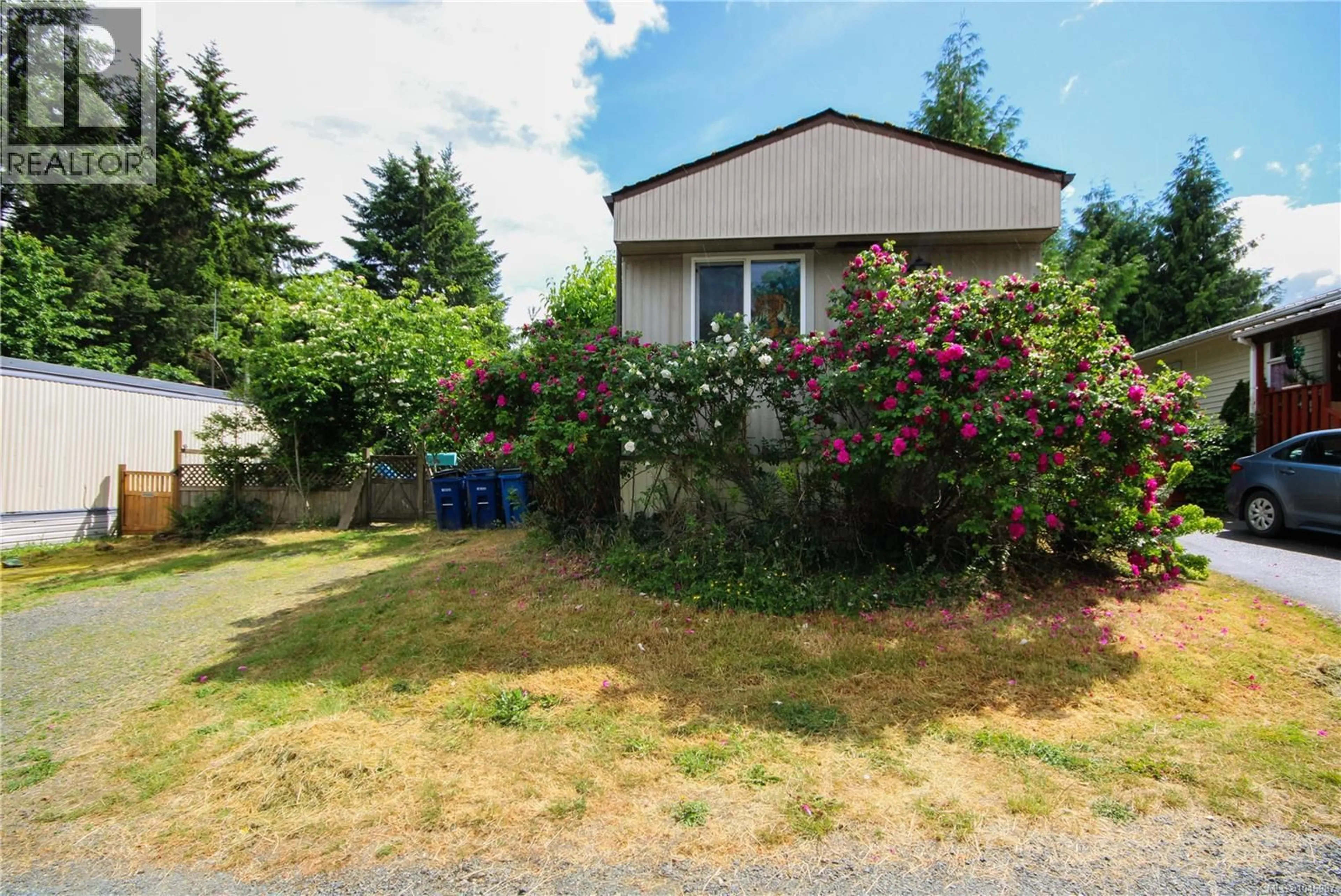 Shed for 71 - 971 DOUGLAS AVENUE, Nanaimo British Columbia V9R6C1