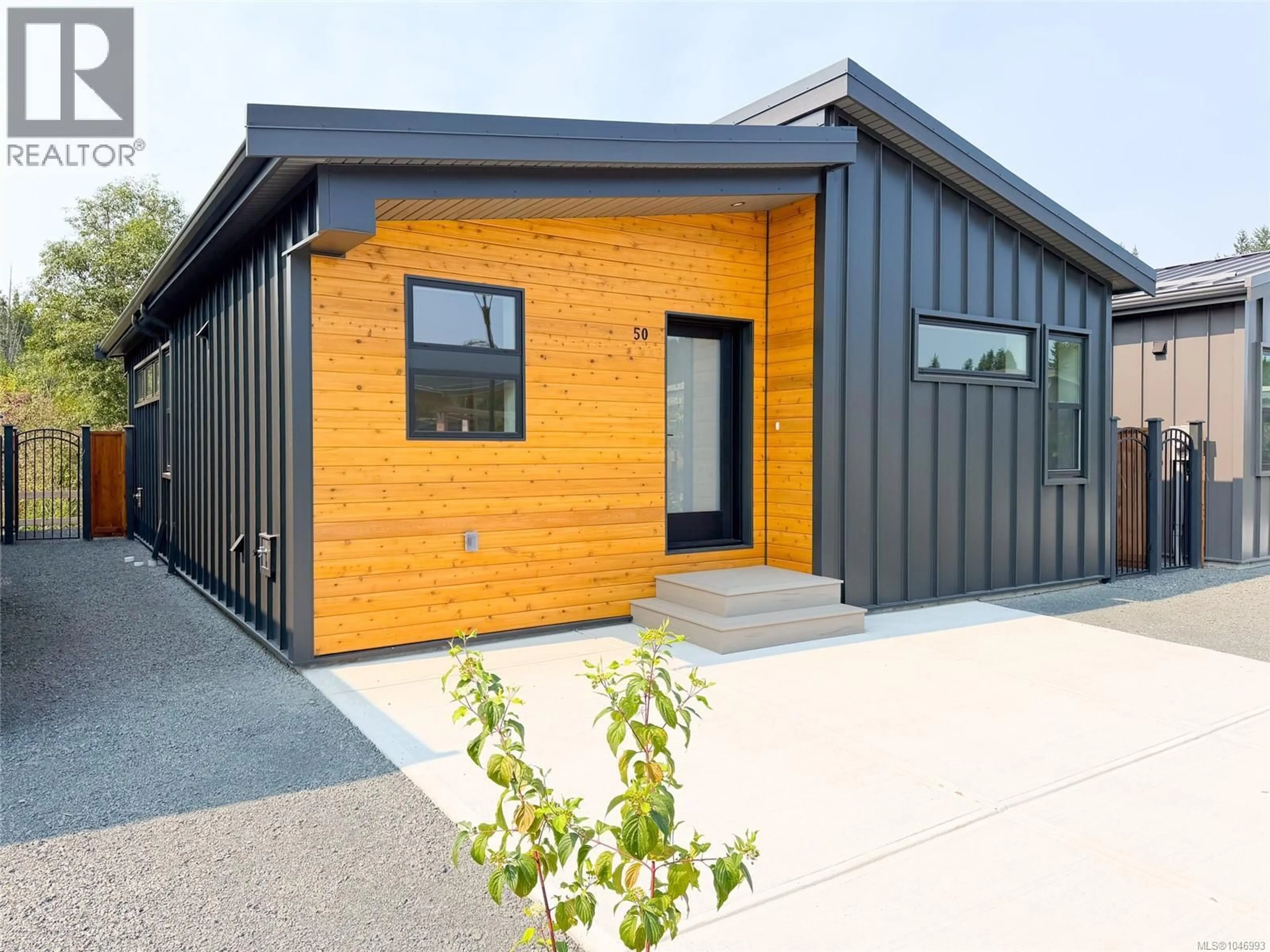 Home with vinyl exterior material, street for 50 - 3025 ROYSTON ROAD, Cumberland British Columbia V9N1S0