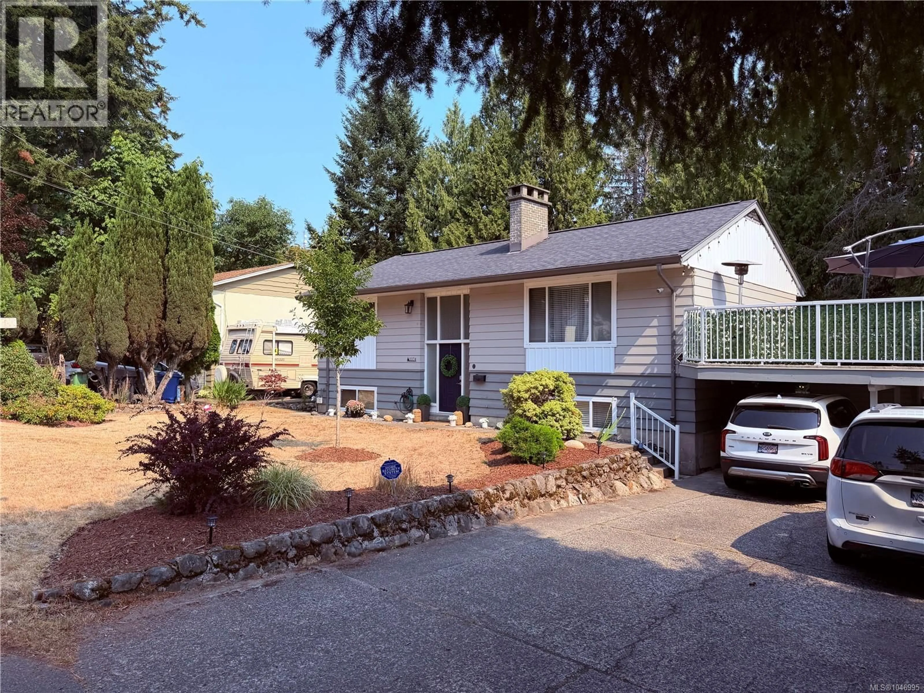 Home with vinyl exterior material, street for 3374 UPLANDS DRIVE, Nanaimo British Columbia V9T2T5