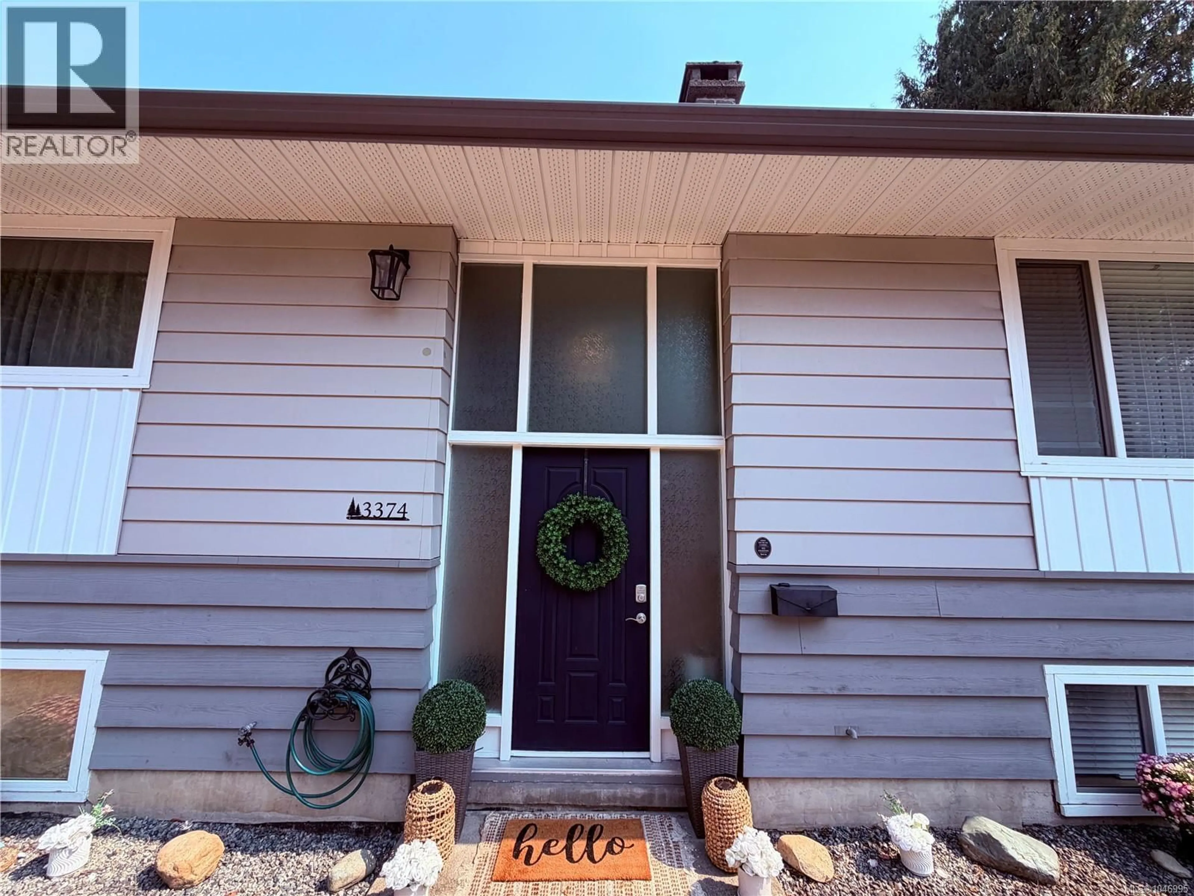 Home with vinyl exterior material, street for 3374 UPLANDS DRIVE, Nanaimo British Columbia V9T2T5
