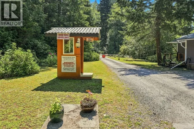 5 HEADQUARTERS BAY, Port Alberni 3