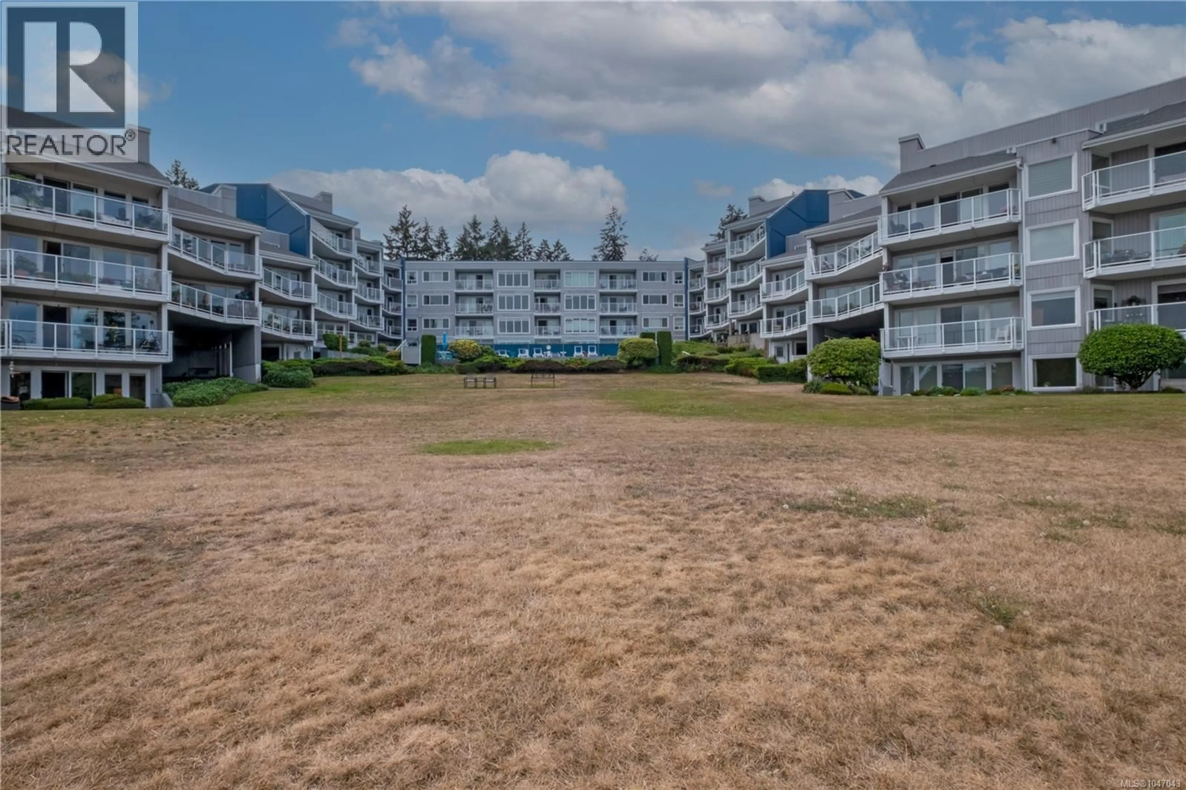 Unknown for 325 - 2562 DEPARTURE BAY ROAD, Nanaimo British Columbia V9R5J6