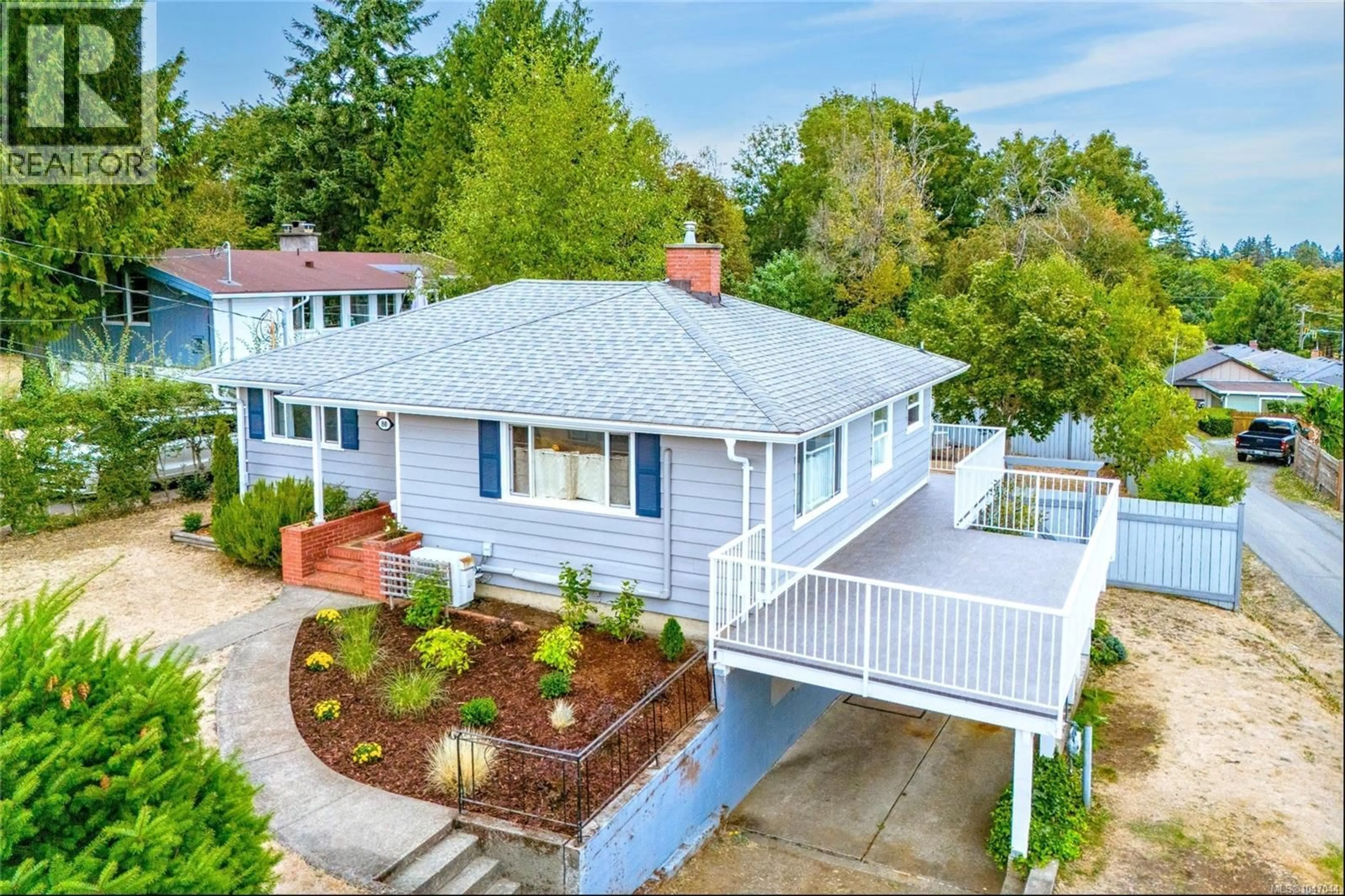 A pic from outside/outdoor area/front of a property/back of a property/a pic from drone, street for 80 KERR STREET, Nanaimo British Columbia V9R1Y3