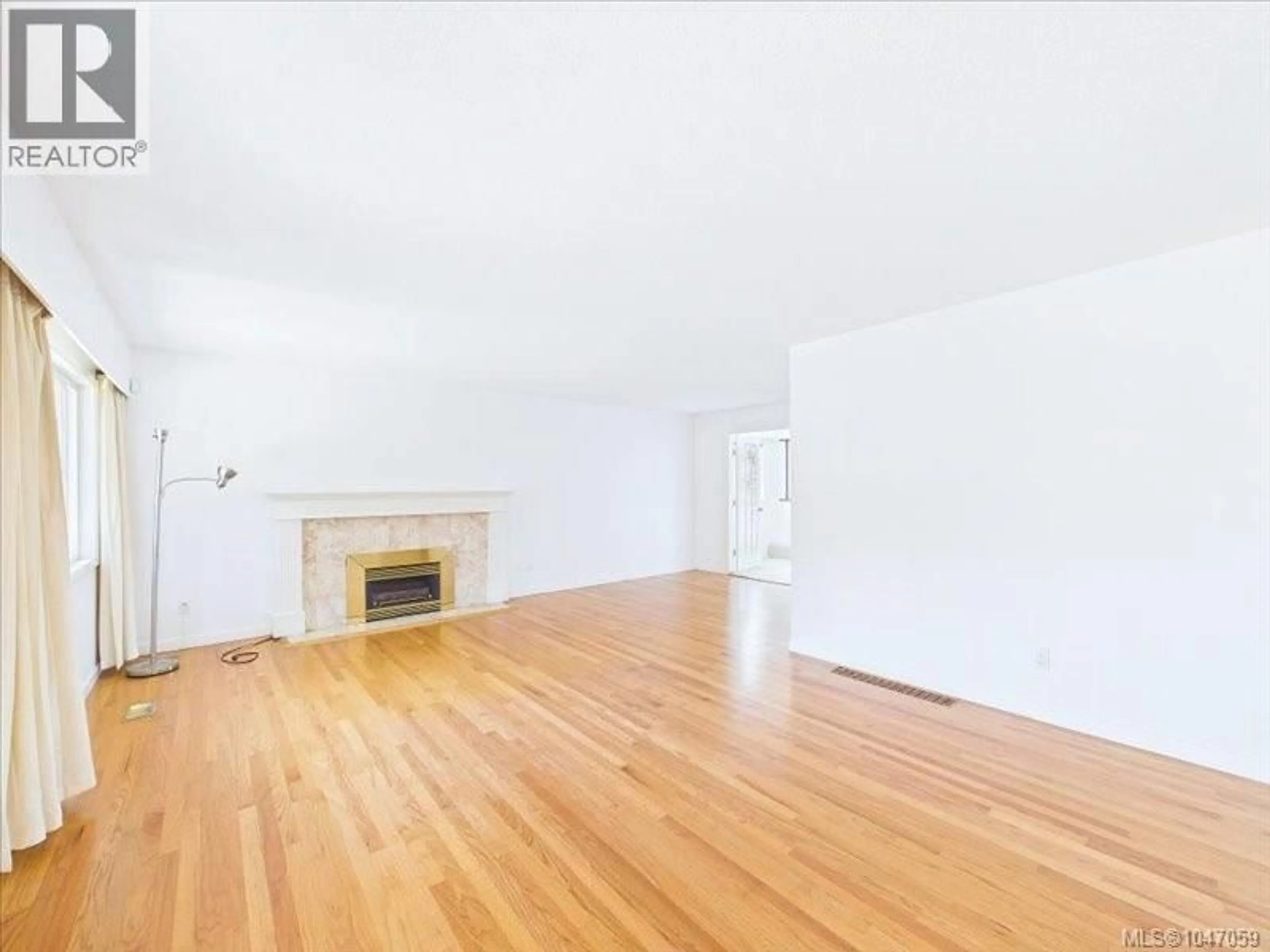 A pic of a room for 3512 HENDERSON ROAD, Oak Bay British Columbia V8P5B1