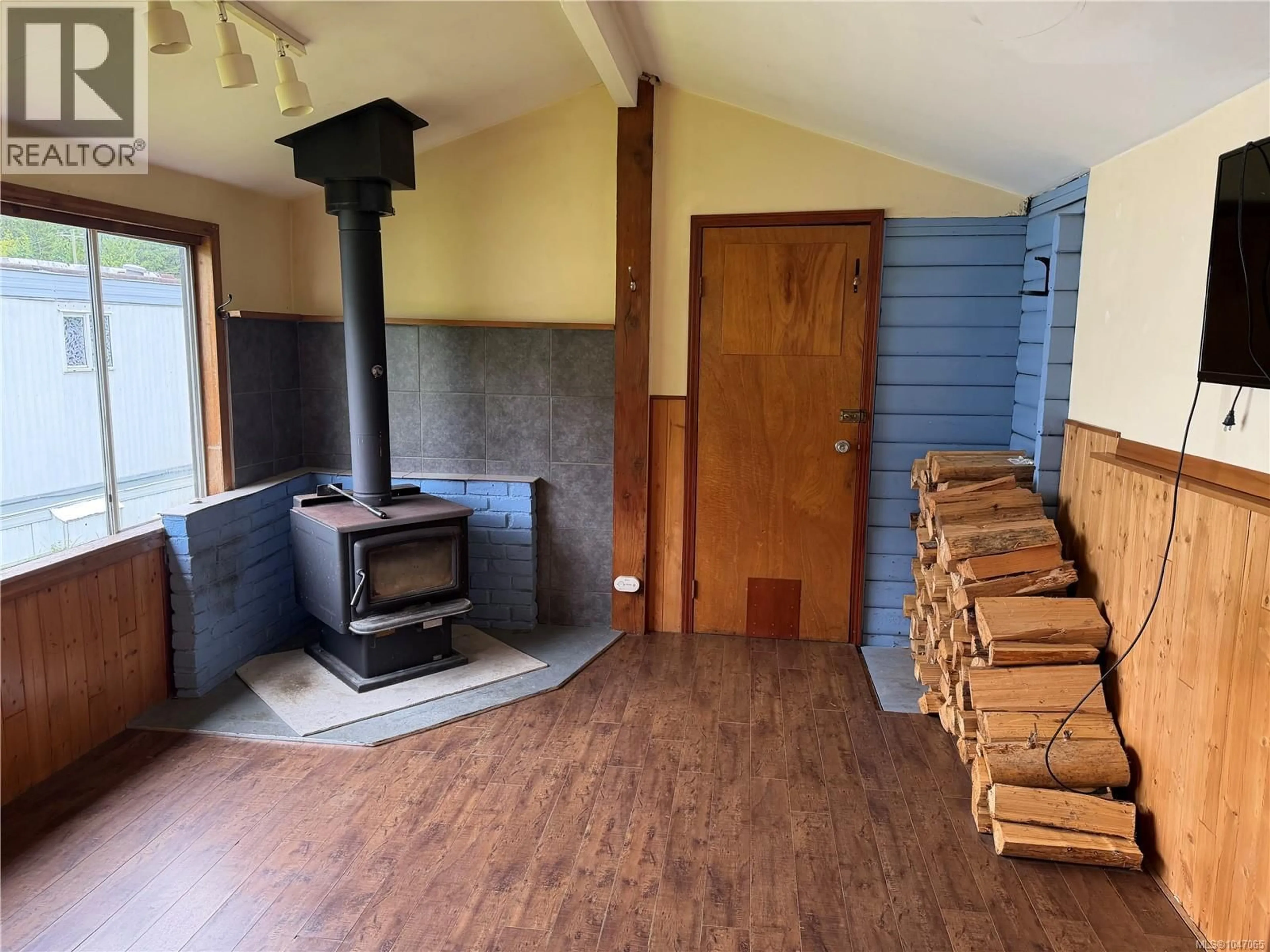 A pic of a room for 16 - 5250 BEAVER HARBOUR ROAD, Port Hardy British Columbia V0N2P0