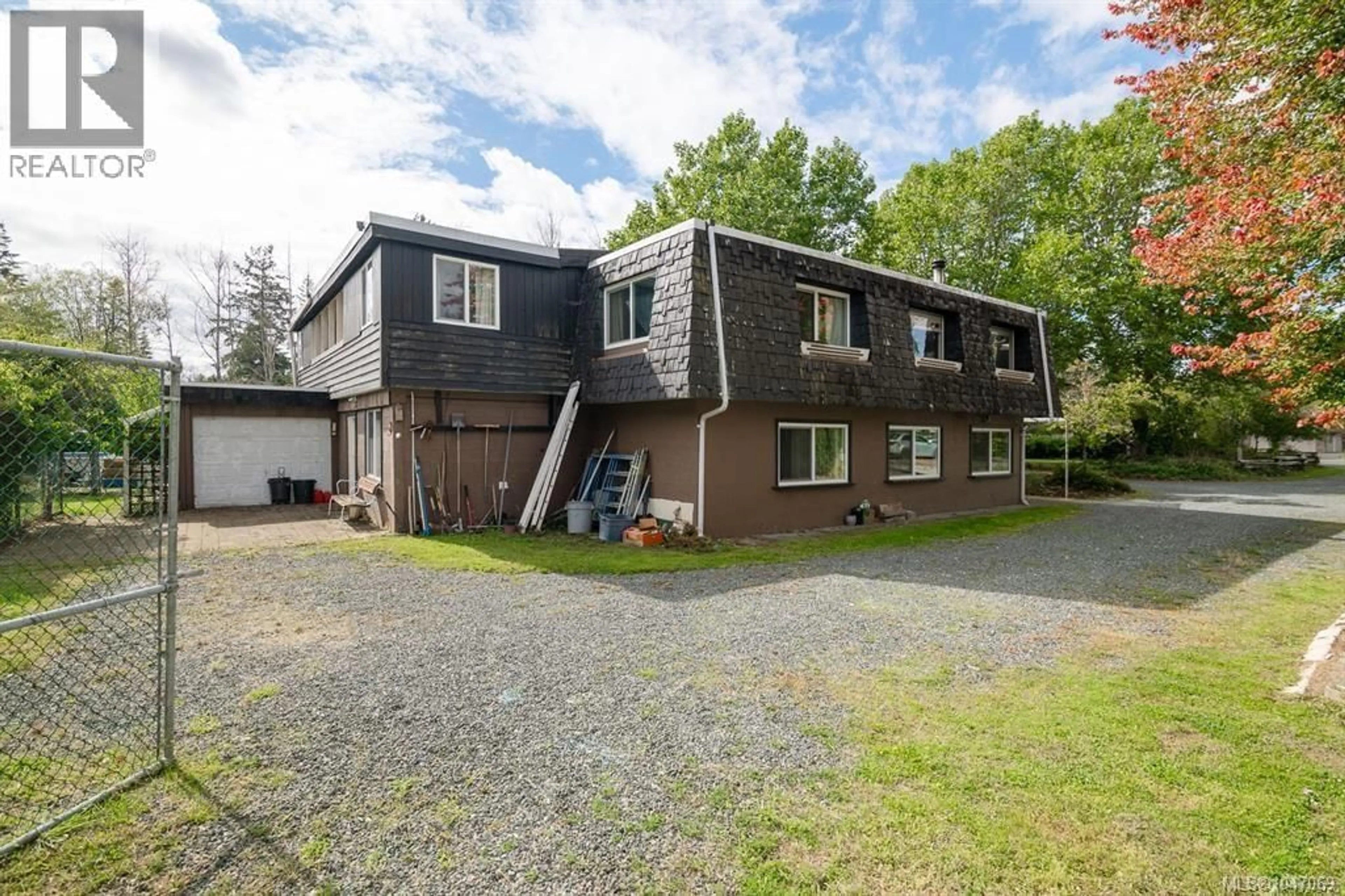 A pic from outside/outdoor area/front of a property/back of a property/a pic from drone, building for 5633 STRICK ROAD, Port Alberni British Columbia V9Y7L5