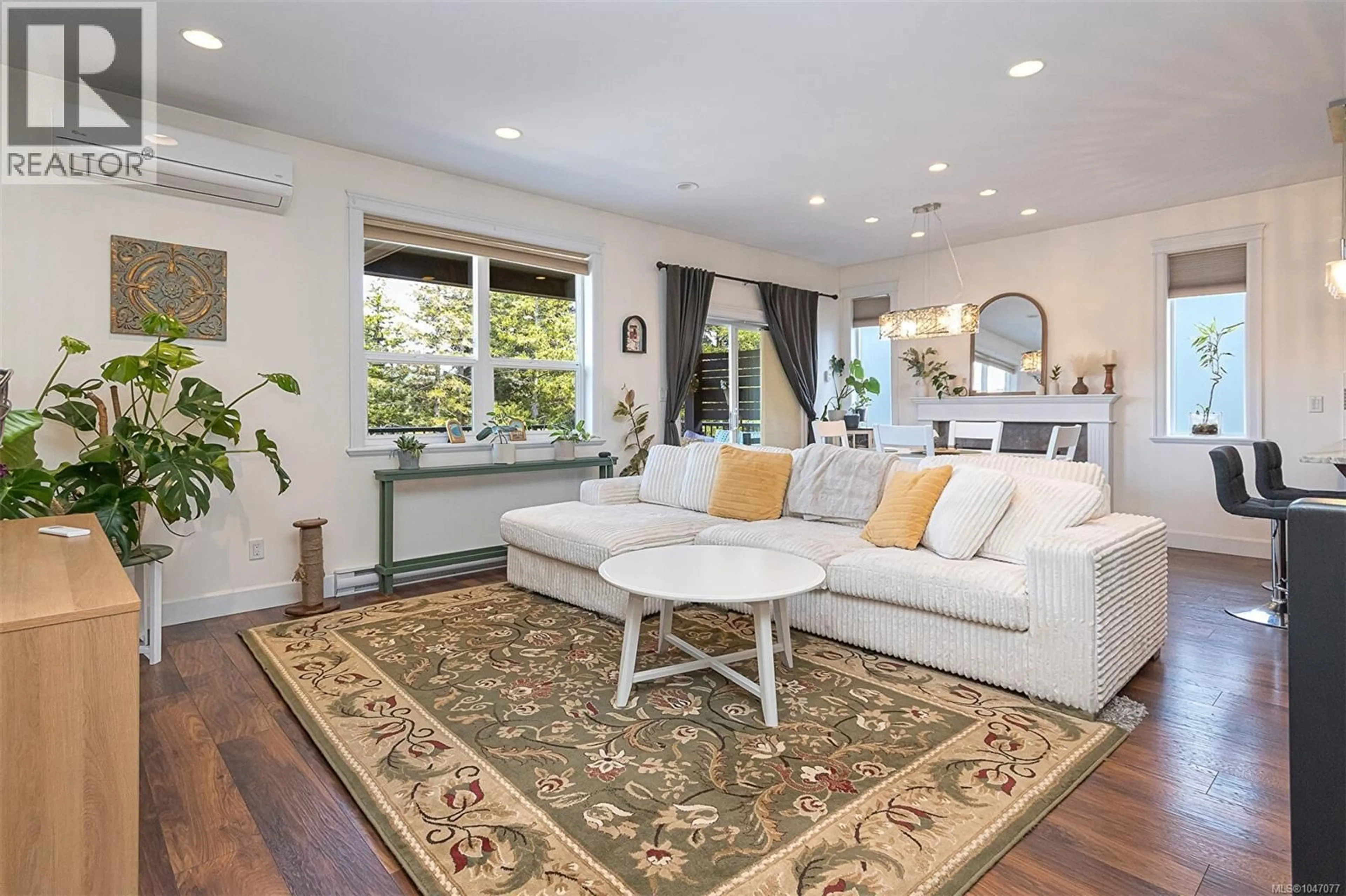 Living room with furniture, unknown for 929 STEP MOSS CLOSE, Langford British Columbia V9C4M8