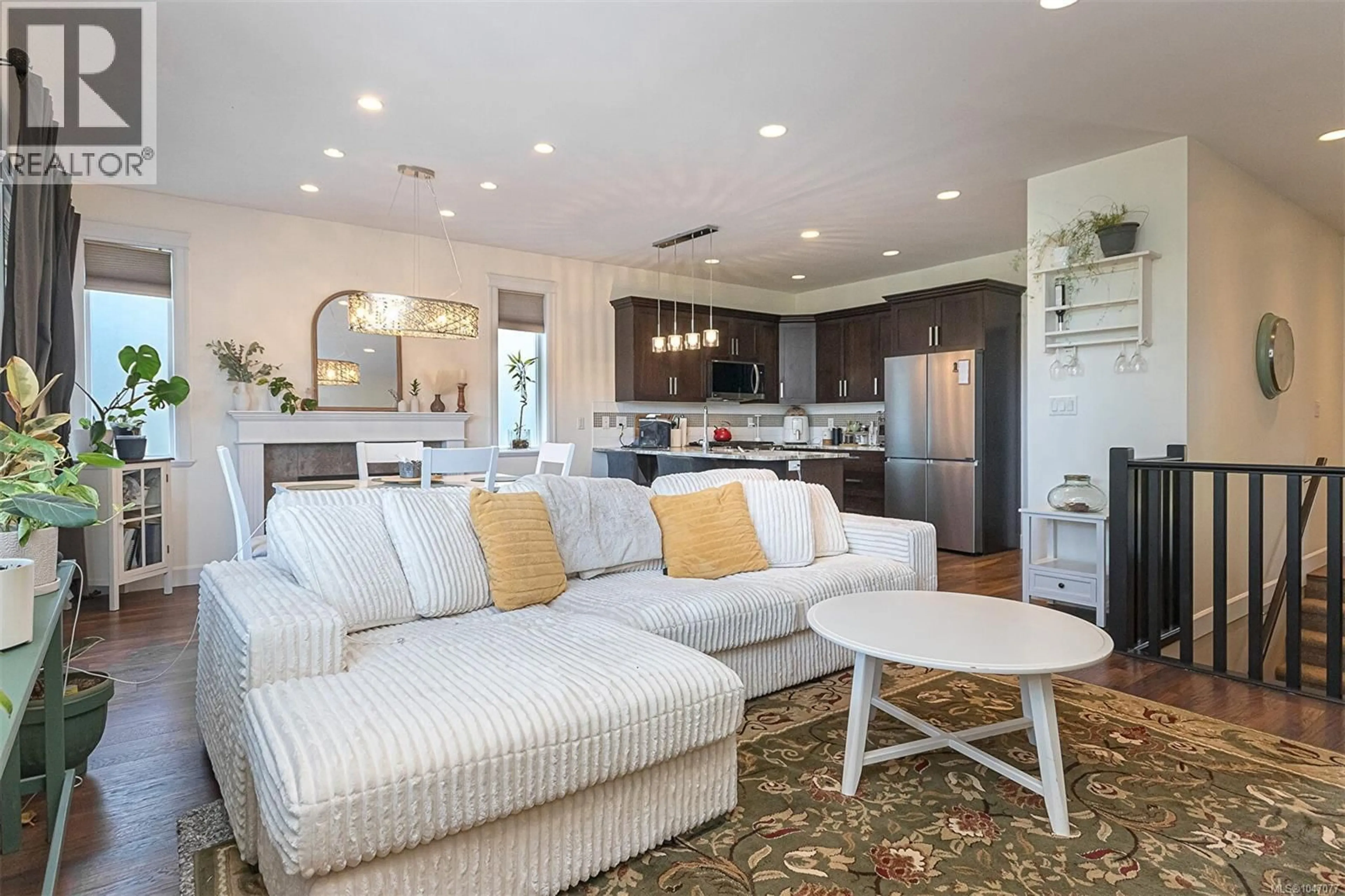 Open concept kitchen, unknown for 929 STEP MOSS CLOSE, Langford British Columbia V9C4M8