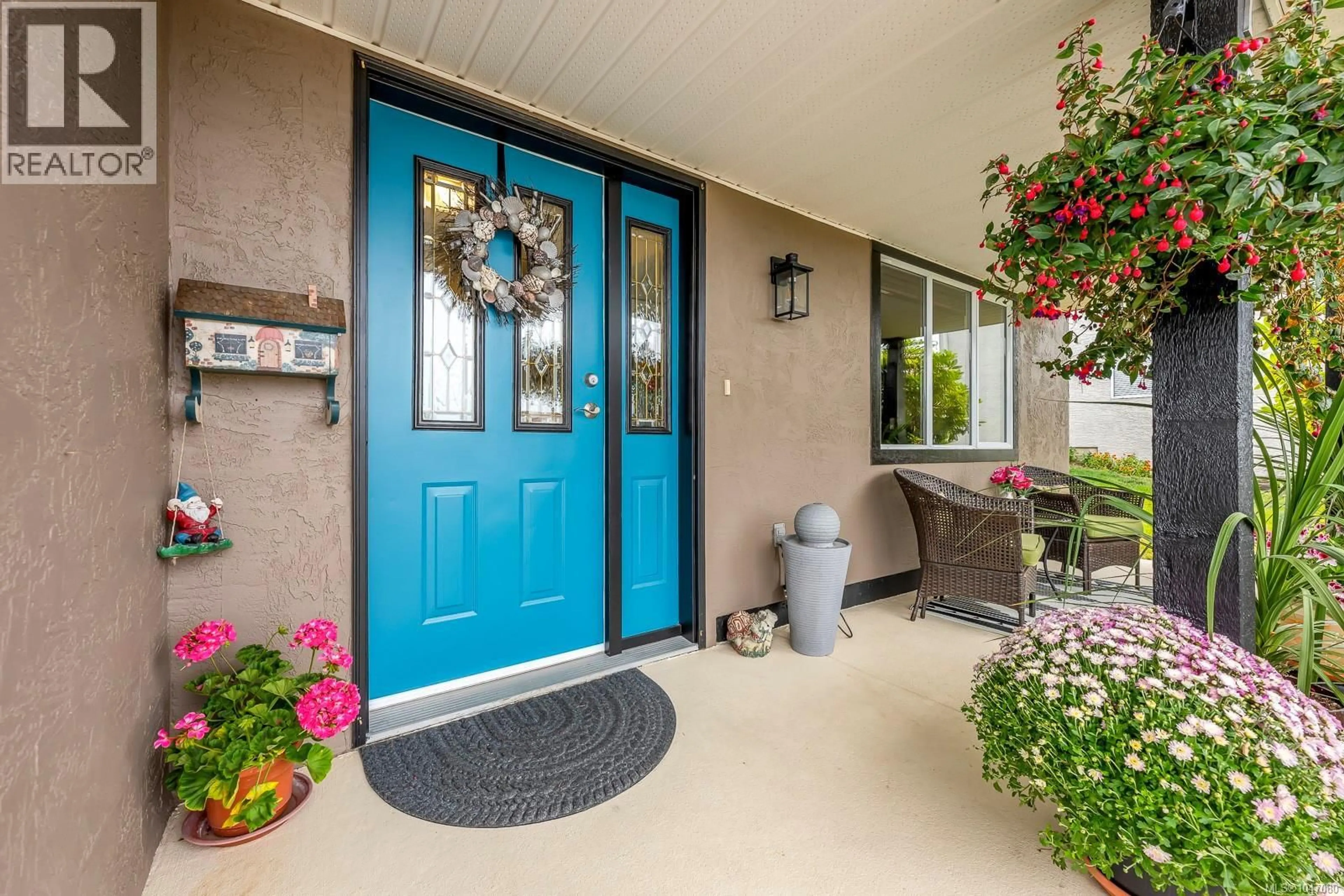 Indoor entryway for 757 BOWEN DRIVE, Campbell River British Columbia V9H1S2