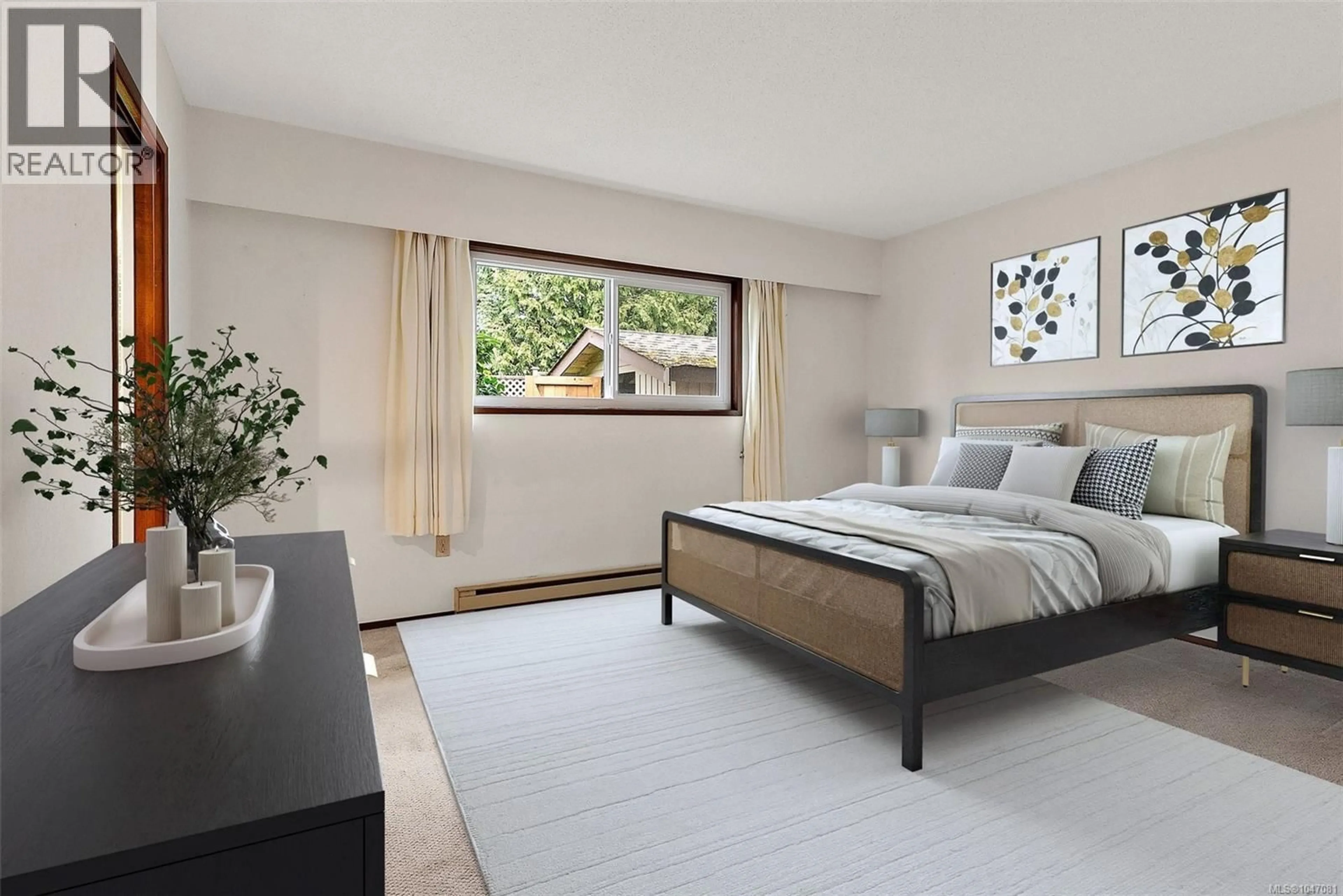 Bedroom with bed, unknown for 10411 FINCH PLACE, Sidney British Columbia V8L4P7