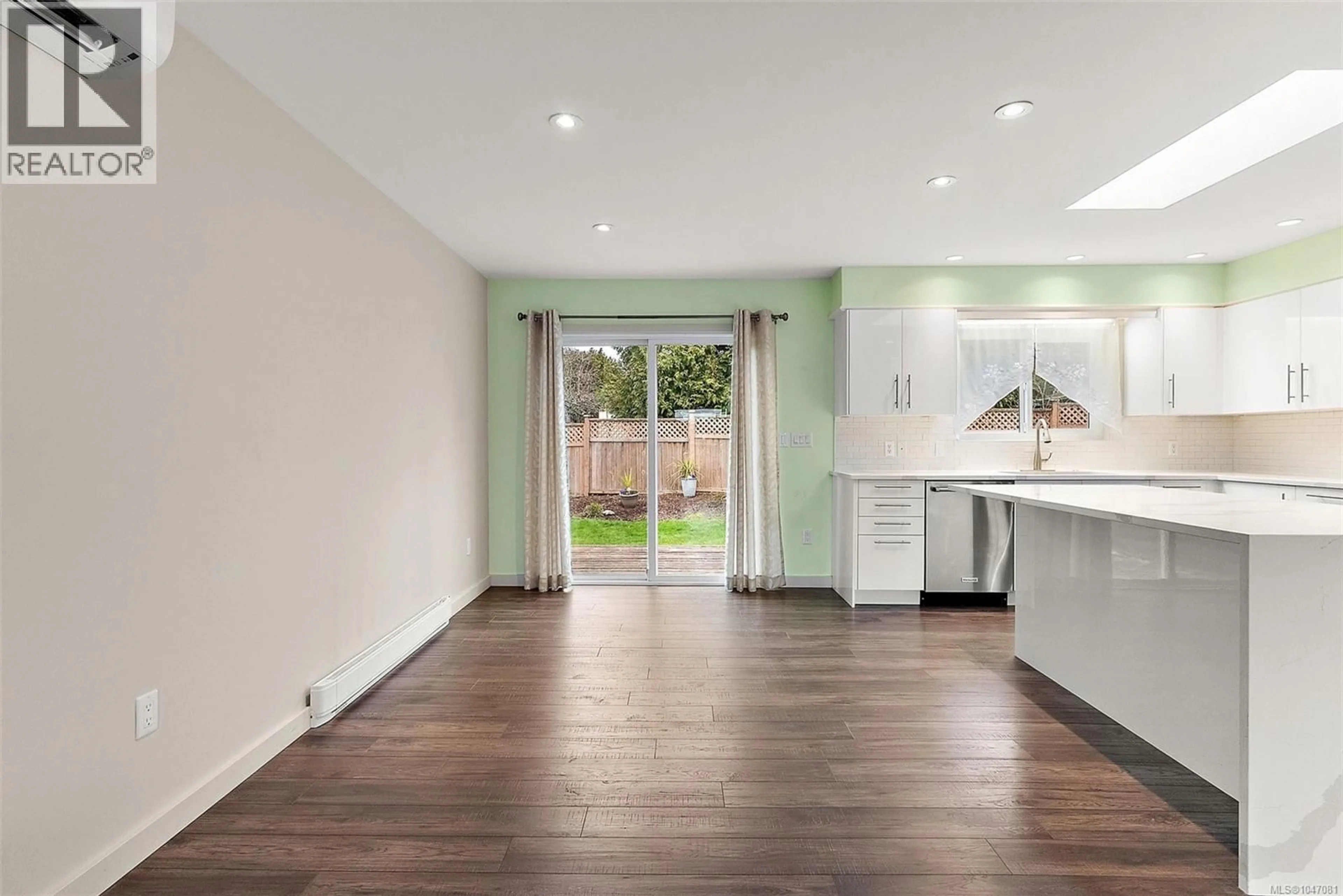 Open concept kitchen, unknown for 10411 FINCH PLACE, Sidney British Columbia V8L4P7