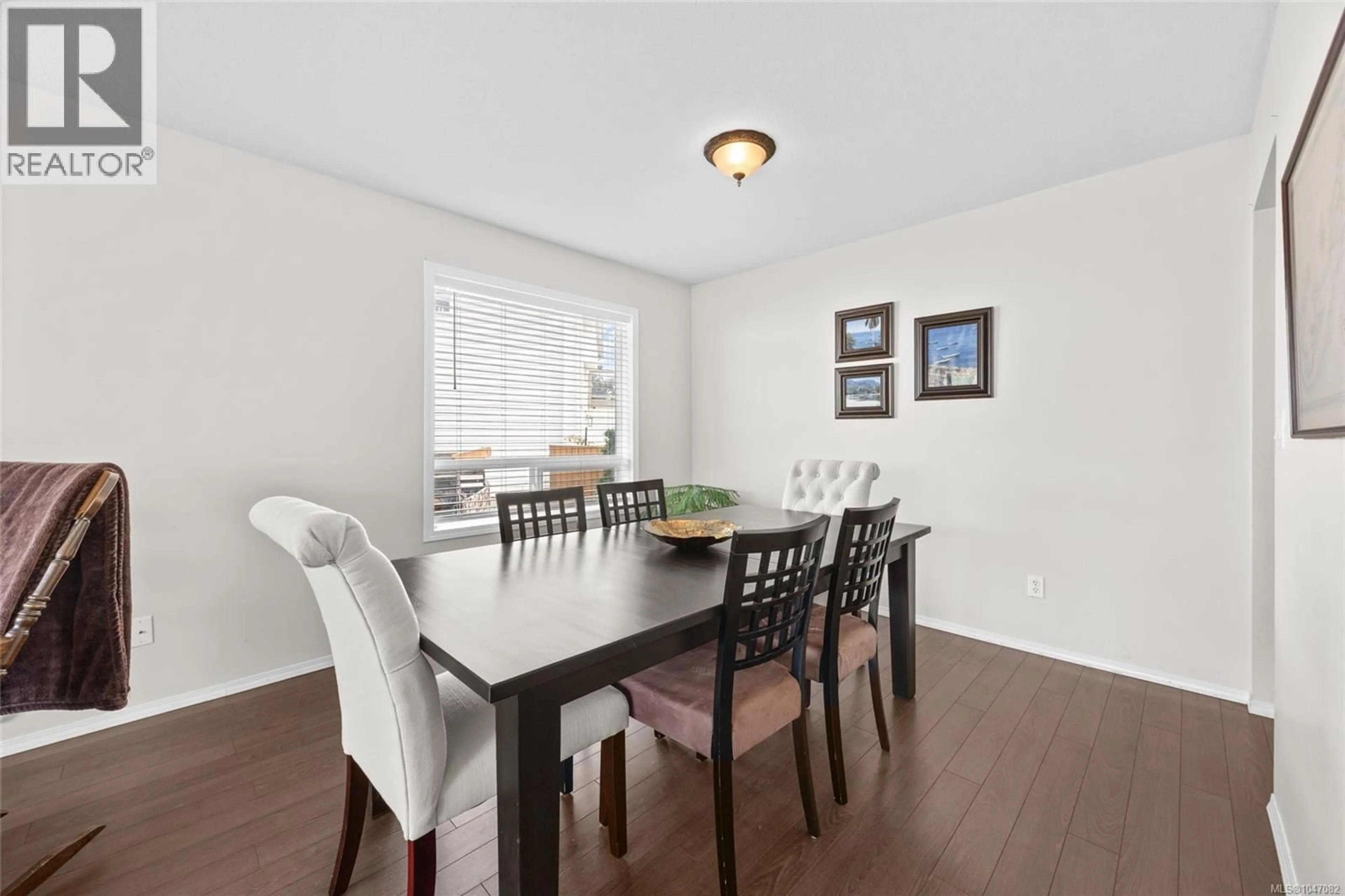 Dining room, wood/laminate floor for 2555 NADELY CRESCENT, Nanaimo British Columbia V9T6A3