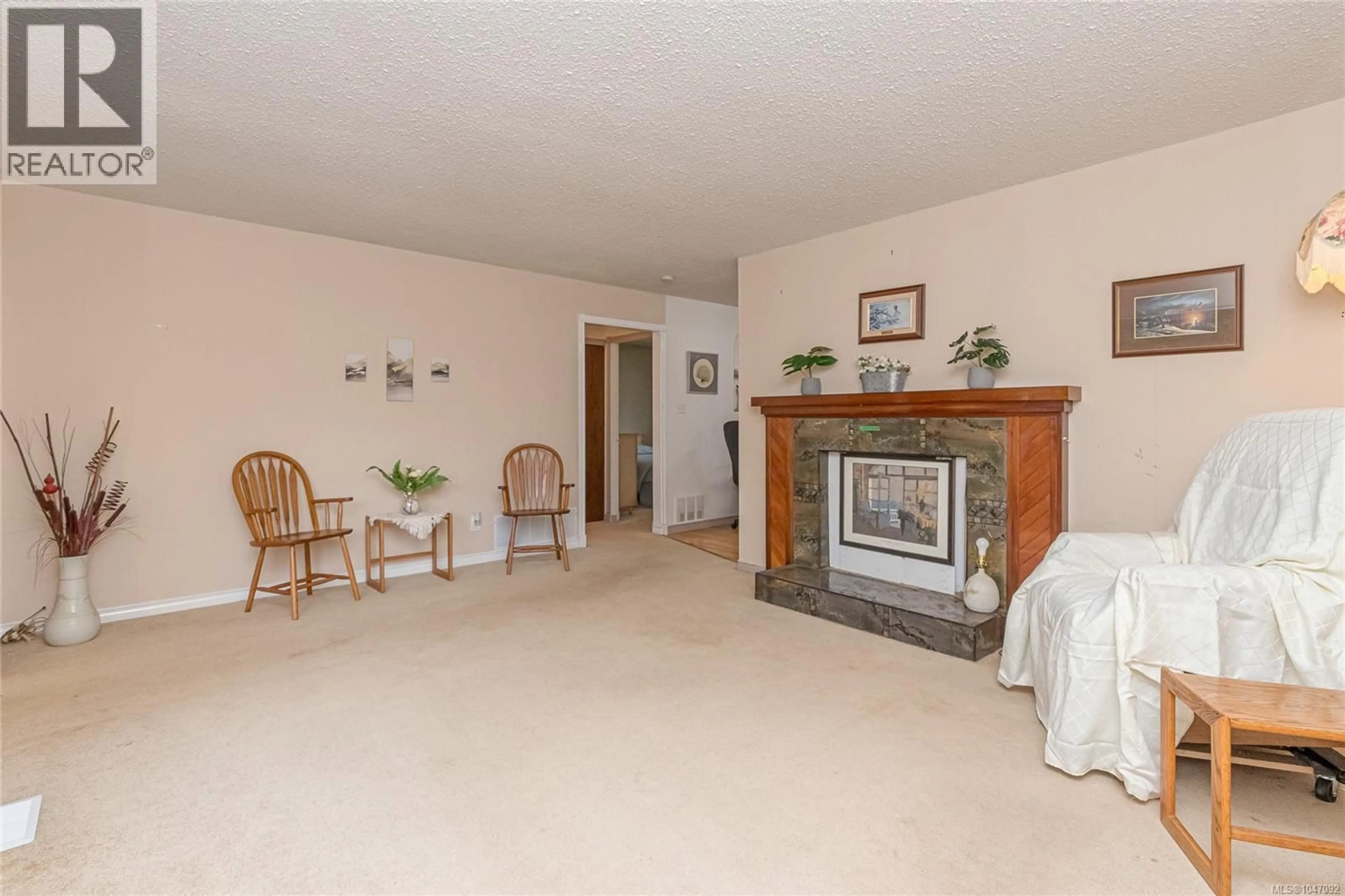 Living room with furniture, unknown for 2671 WILLOW GROUSE CRESCENT, Nanaimo British Columbia V9T3T8