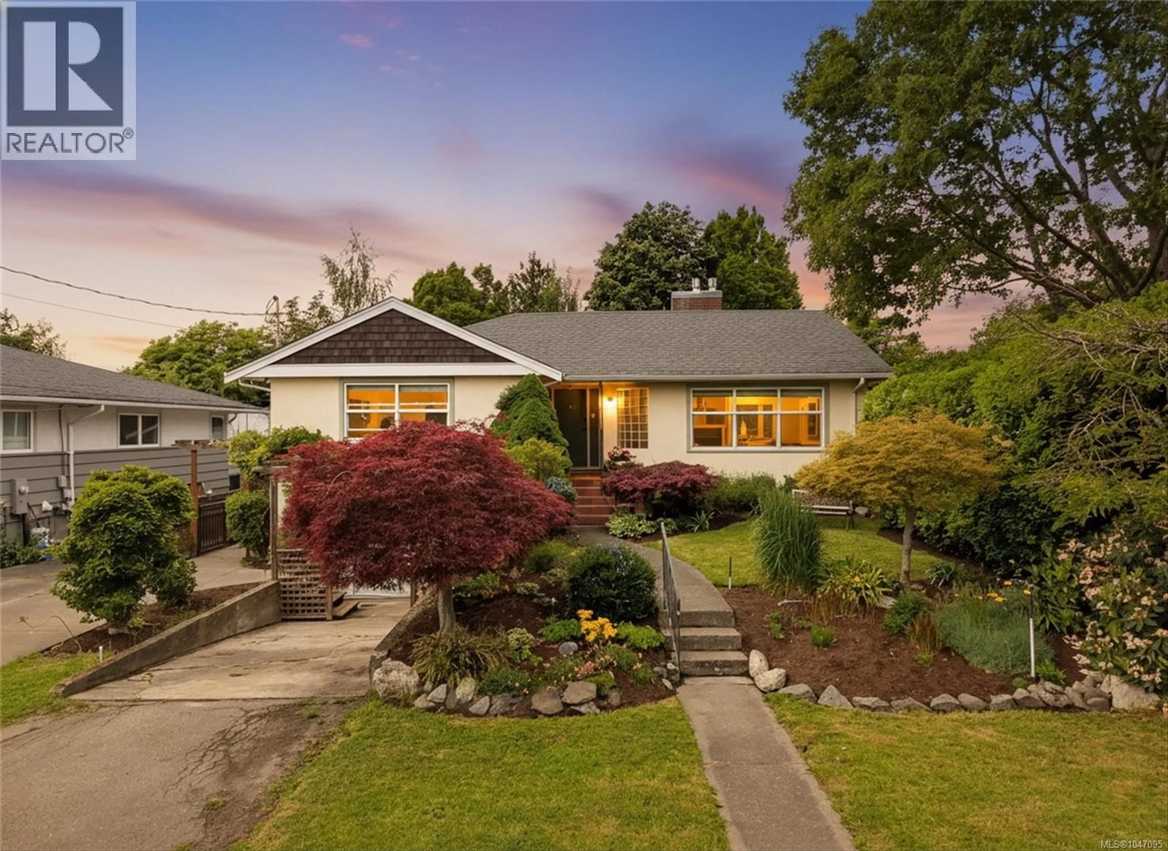 Home with vinyl exterior material, street for 2758 DUNLEVY STREET, Oak Bay British Columbia V8R5Z5