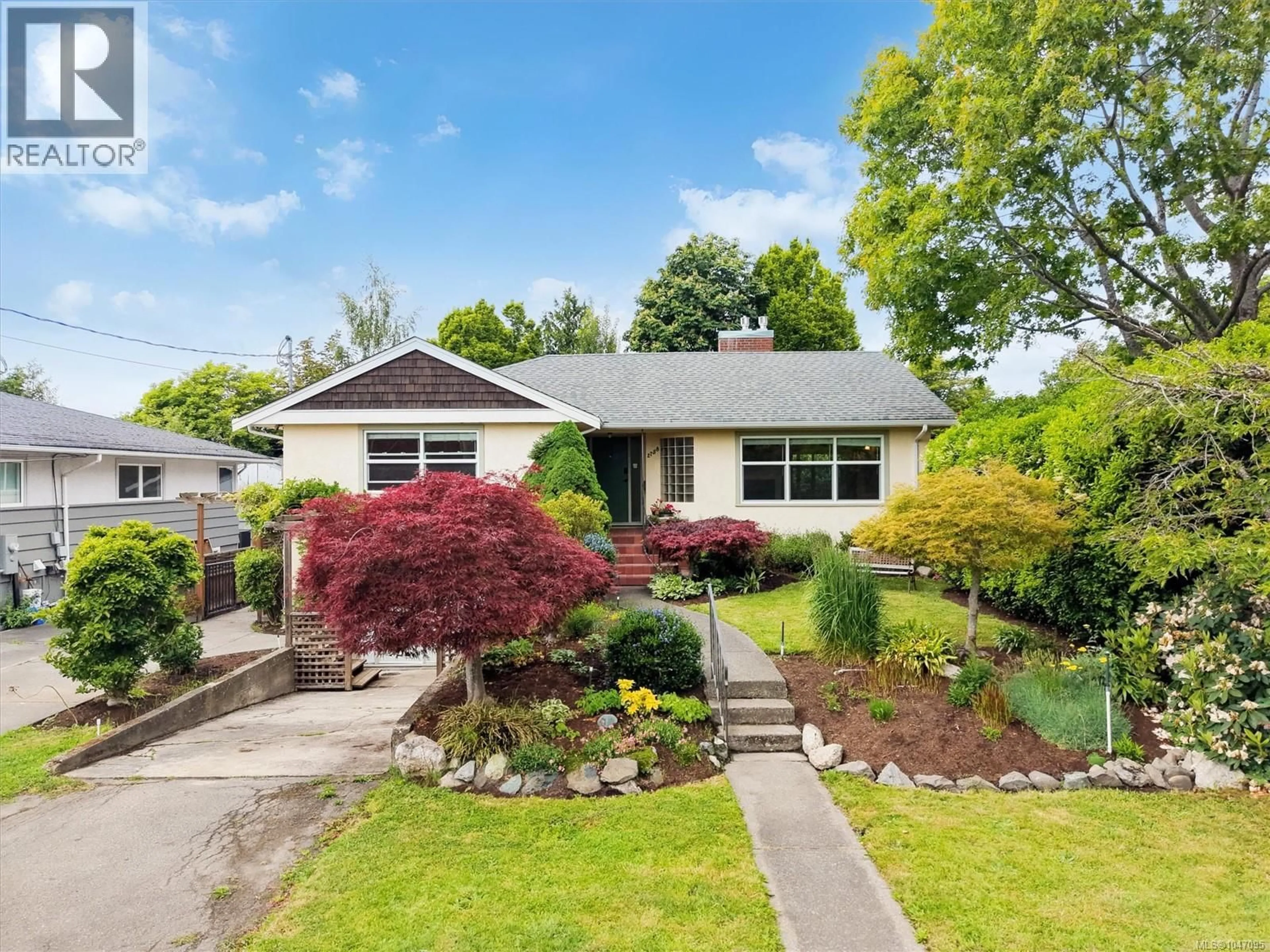 Home with vinyl exterior material, street for 2758 DUNLEVY STREET, Oak Bay British Columbia V8R5Z5