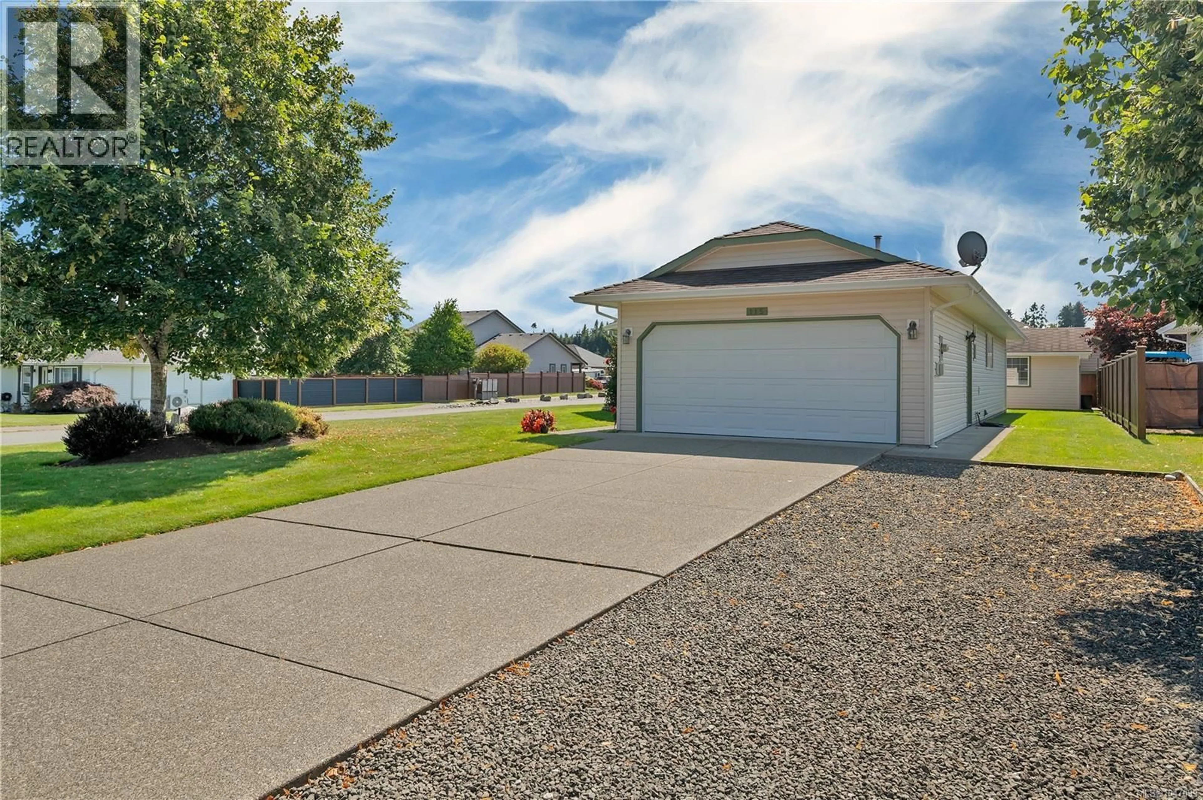 Home with vinyl exterior material, street for 115 COLORADO DRIVE, Campbell River British Columbia V9H1N2