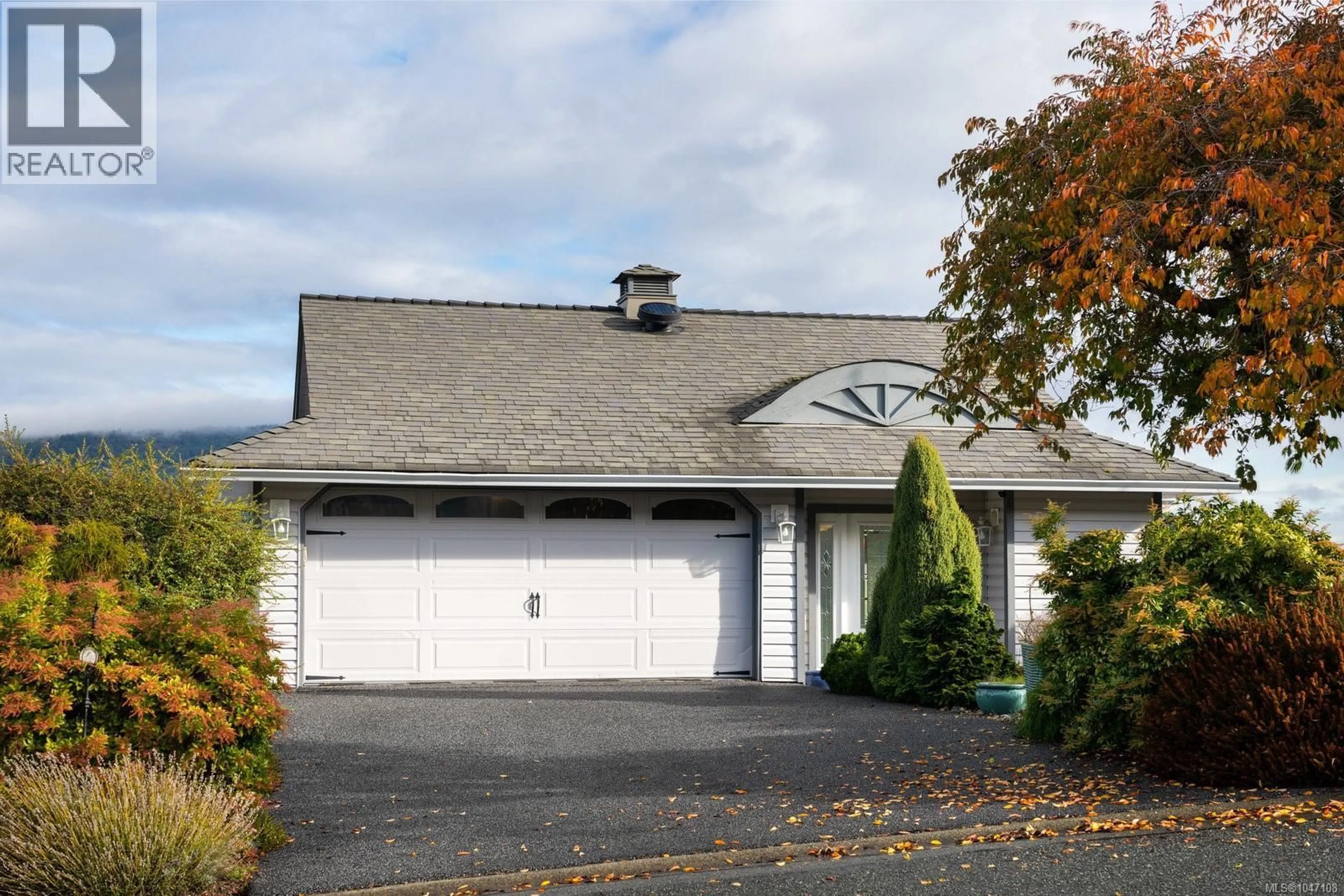 Home with vinyl exterior material, street for 3697 MARINE VISTA, Cobble Hill British Columbia V0R1L1
