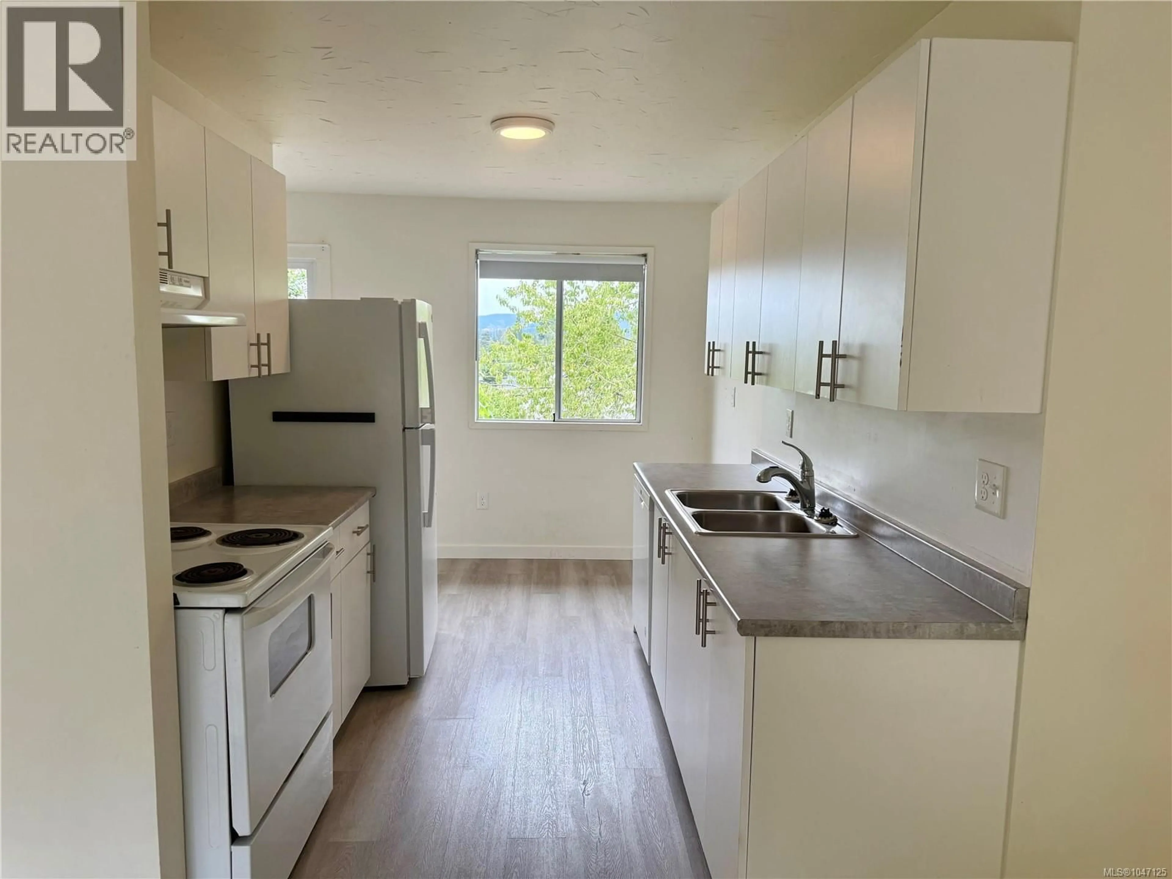 Standard kitchen, unknown for 6185 PALAHI ROAD, Duncan British Columbia V9L4Y8