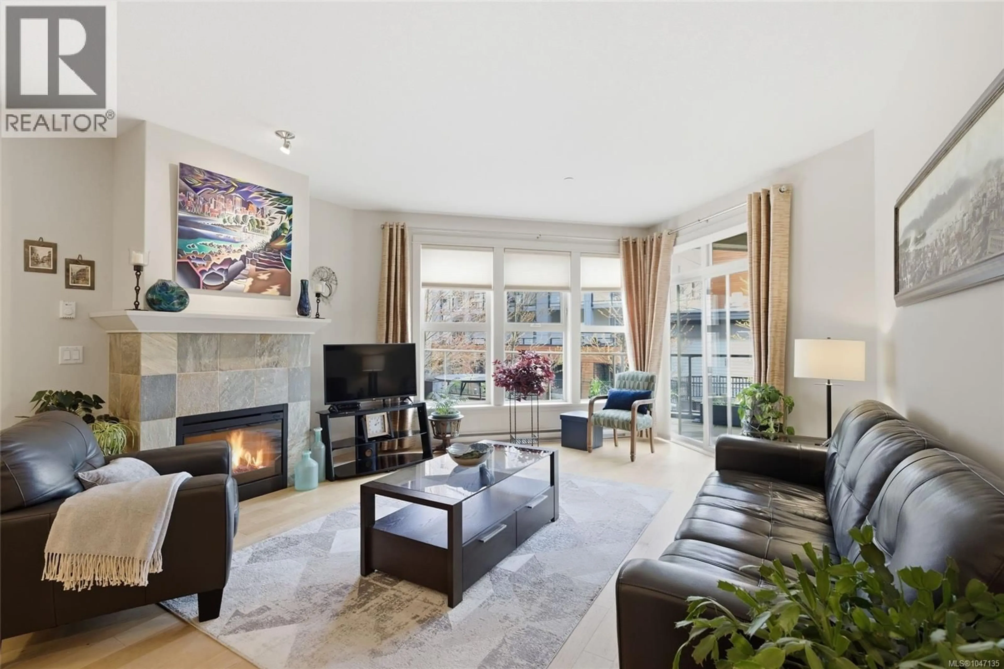 Living room with furniture, unknown for 120 - 6310 MCROBB AVENUE, Nanaimo British Columbia V9V1W8