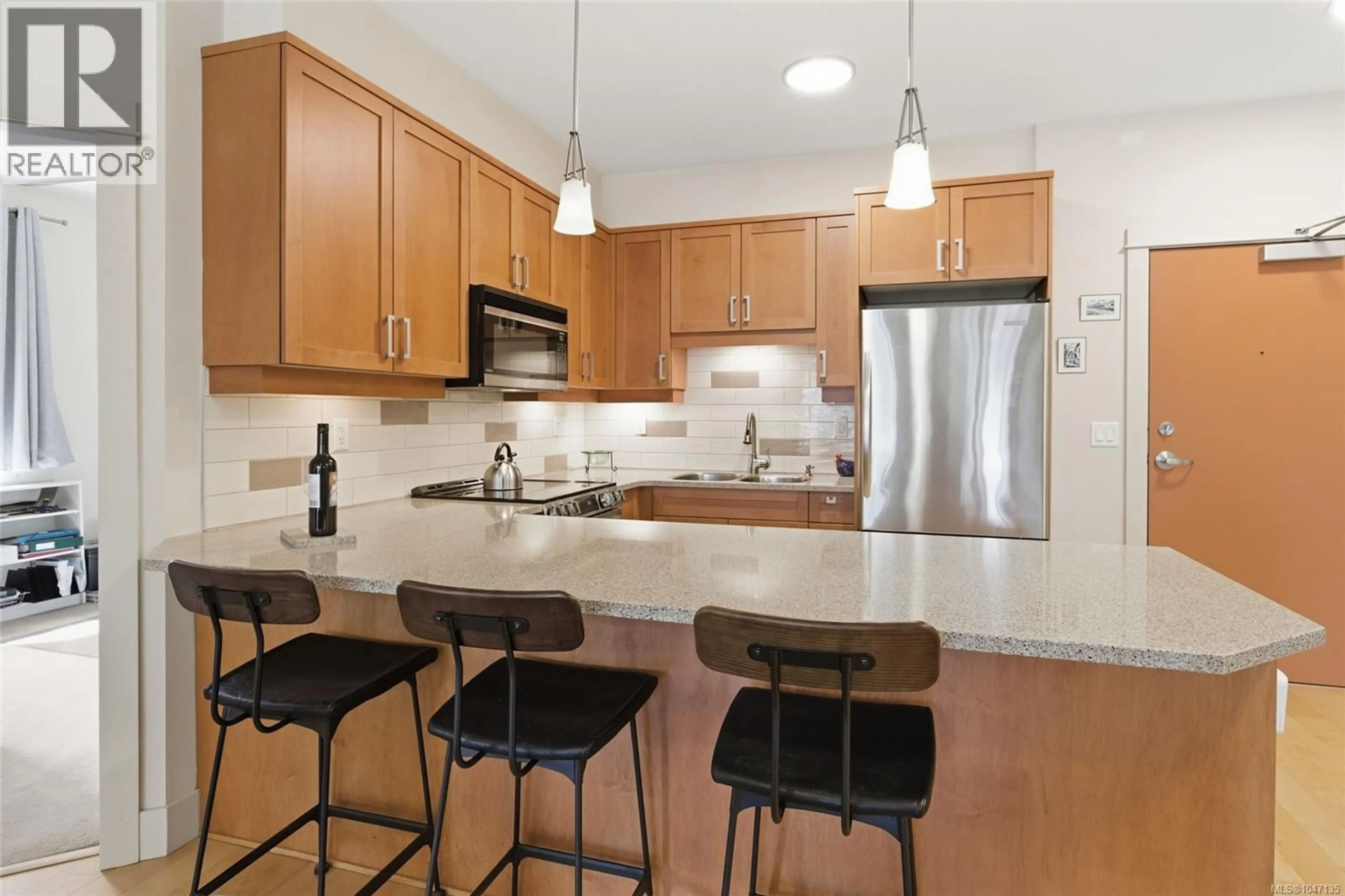 Standard kitchen, unknown for 120 - 6310 MCROBB AVENUE, Nanaimo British Columbia V9V1W8