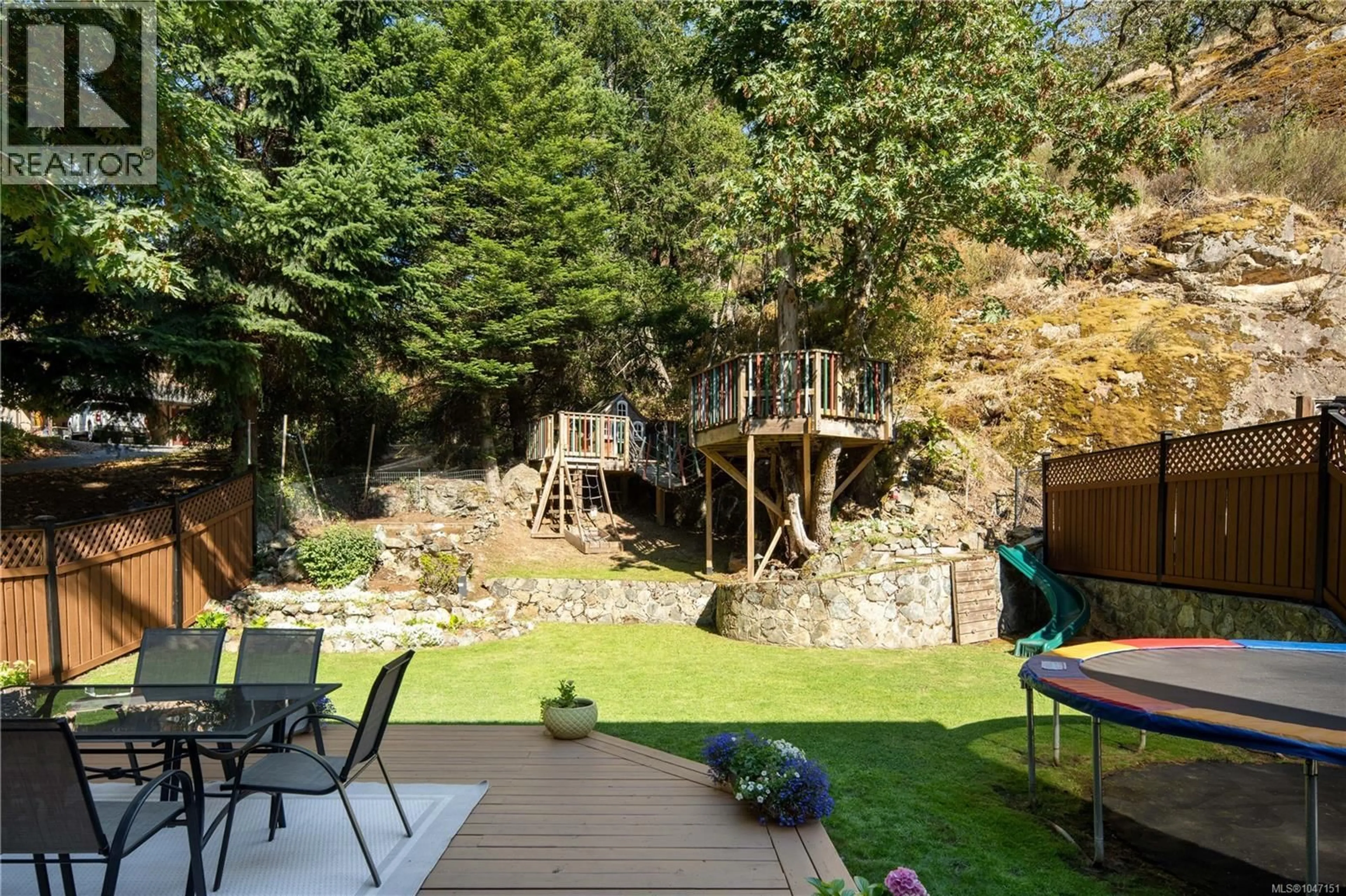 Patio, forest/trees view for 569 KINGSVIEW RIDGE, Langford British Columbia V9B6T7