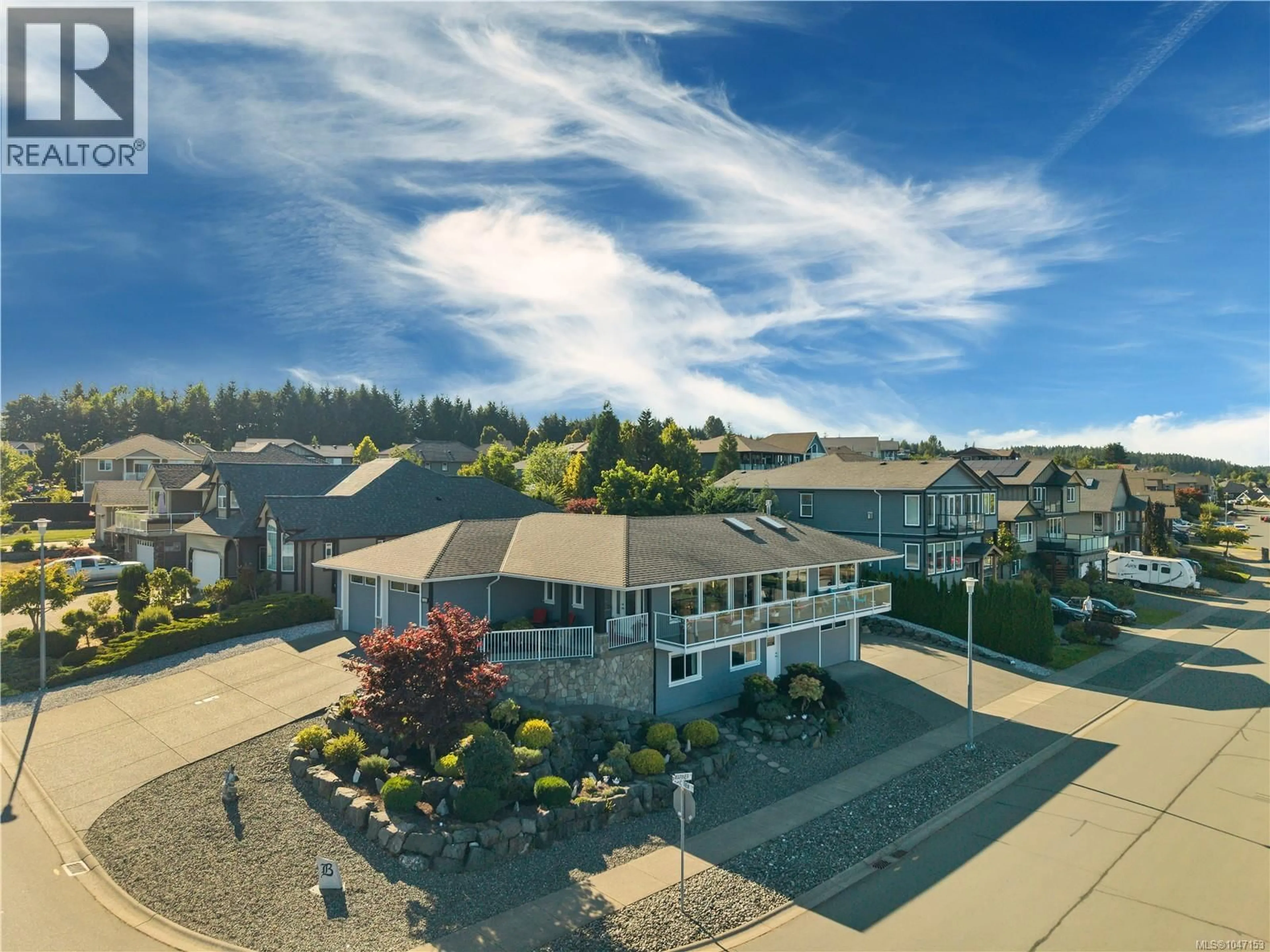 A pic from outside/outdoor area/front of a property/back of a property/a pic from drone, unknown for 2962 PACIFIC VIEW TERRACE, Campbell River British Columbia V9H1V4