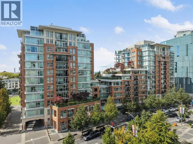 S305 - 737 HUMBOLDT STREET, Victoria 2