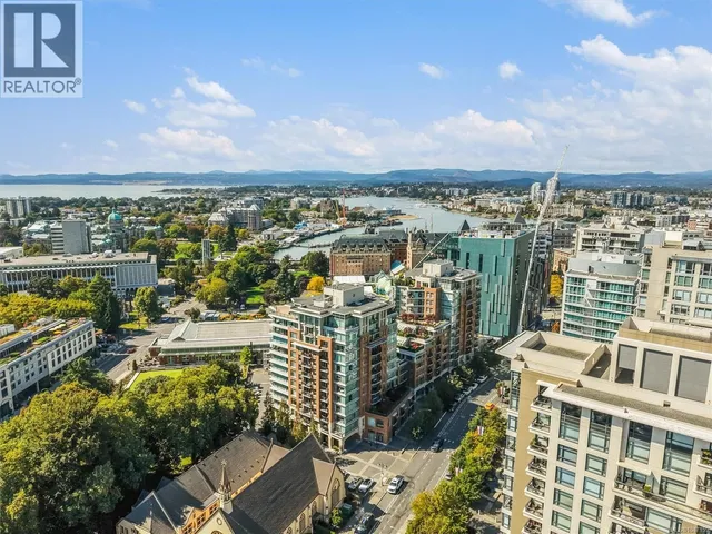 S305 - 737 HUMBOLDT STREET, Victoria 3