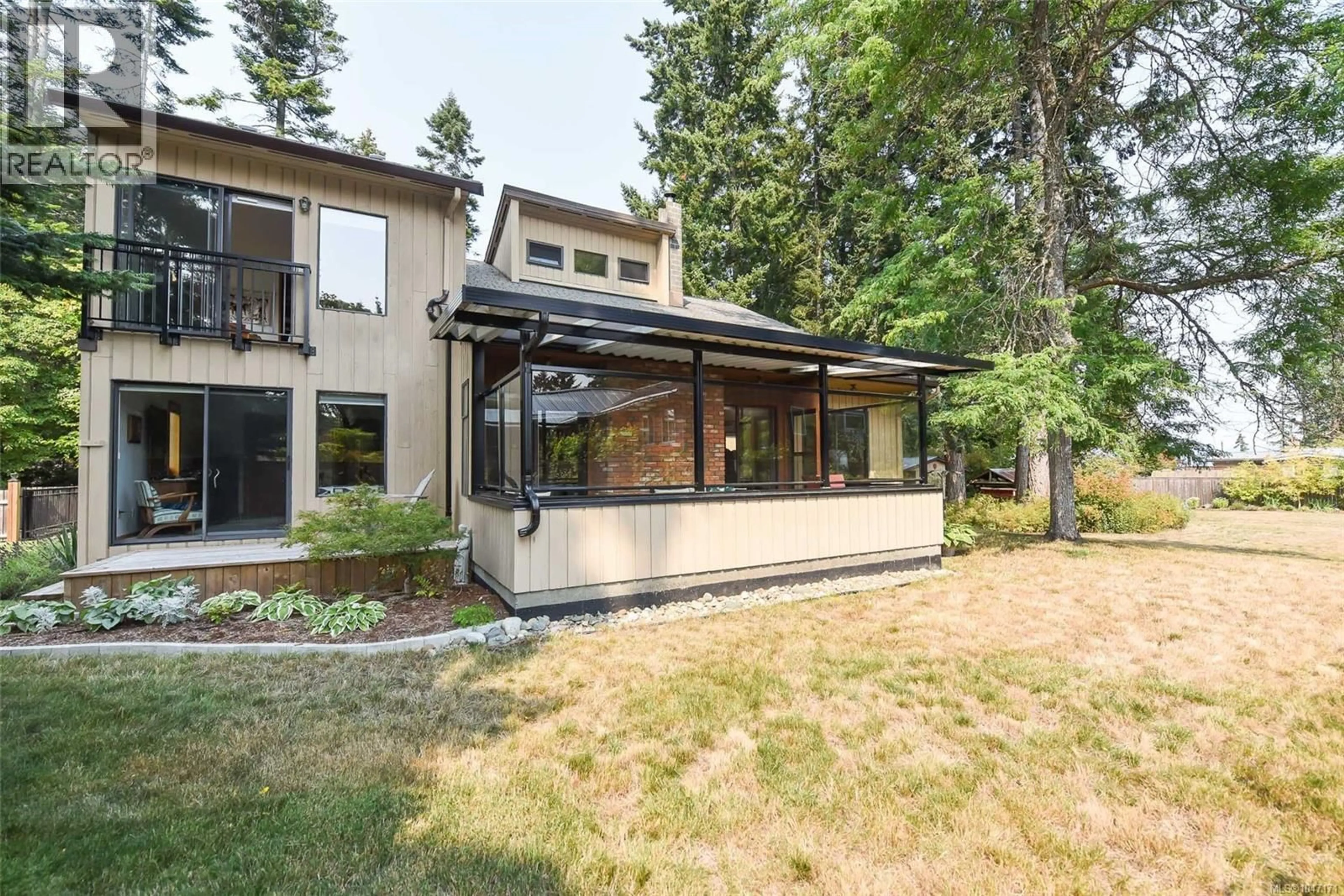 Patio, unknown for 8892 HENDERSON AVENUE, Courtenay British Columbia V9J1A5