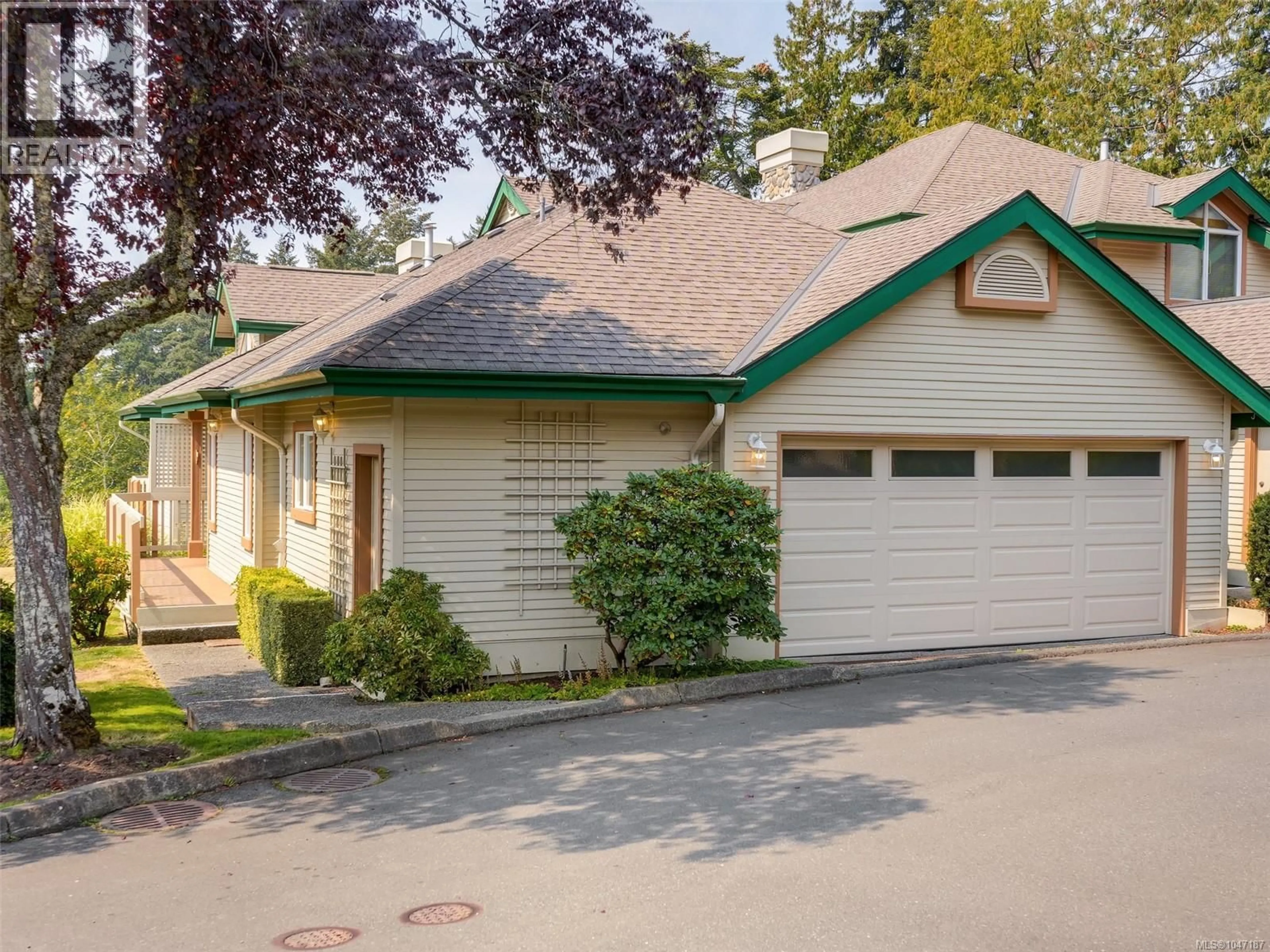Unknown for 77 - 530 MARSETT PLACE, Saanich British Columbia V8Z7J2