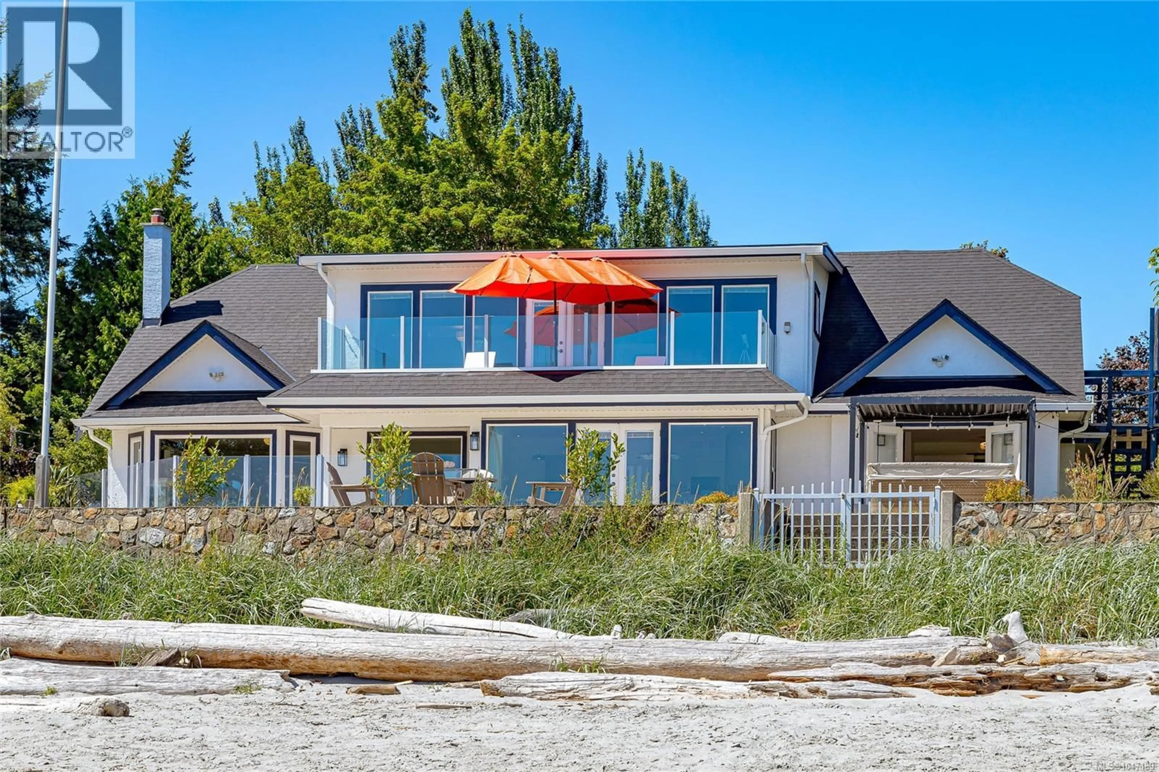 Unknown for 3905B CADBORO BAY ROAD, Saanich British Columbia V8N4G3