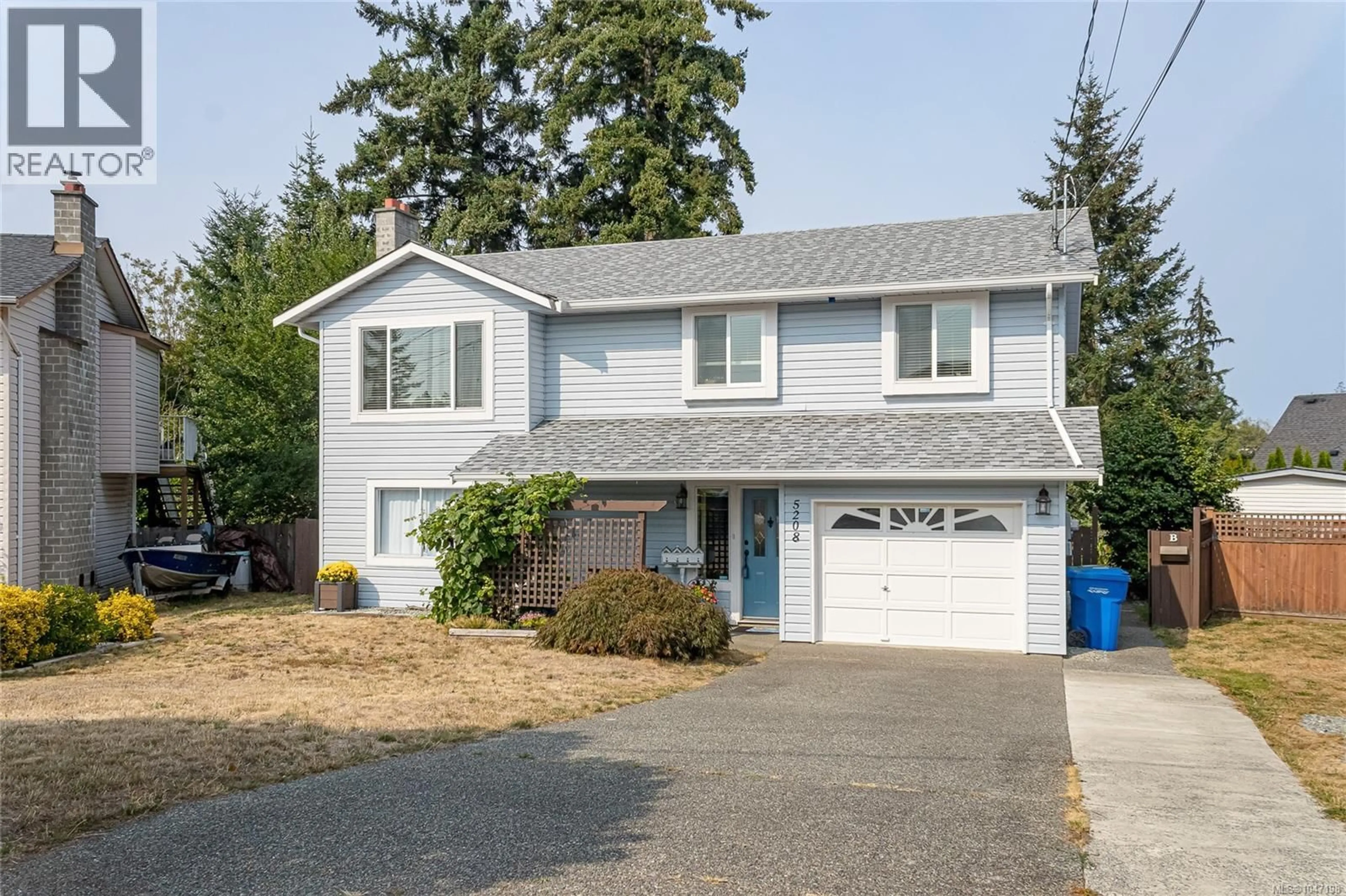 Home with vinyl exterior material, street for 5208 KAITLYNS WAY, Nanaimo British Columbia V9T5W1