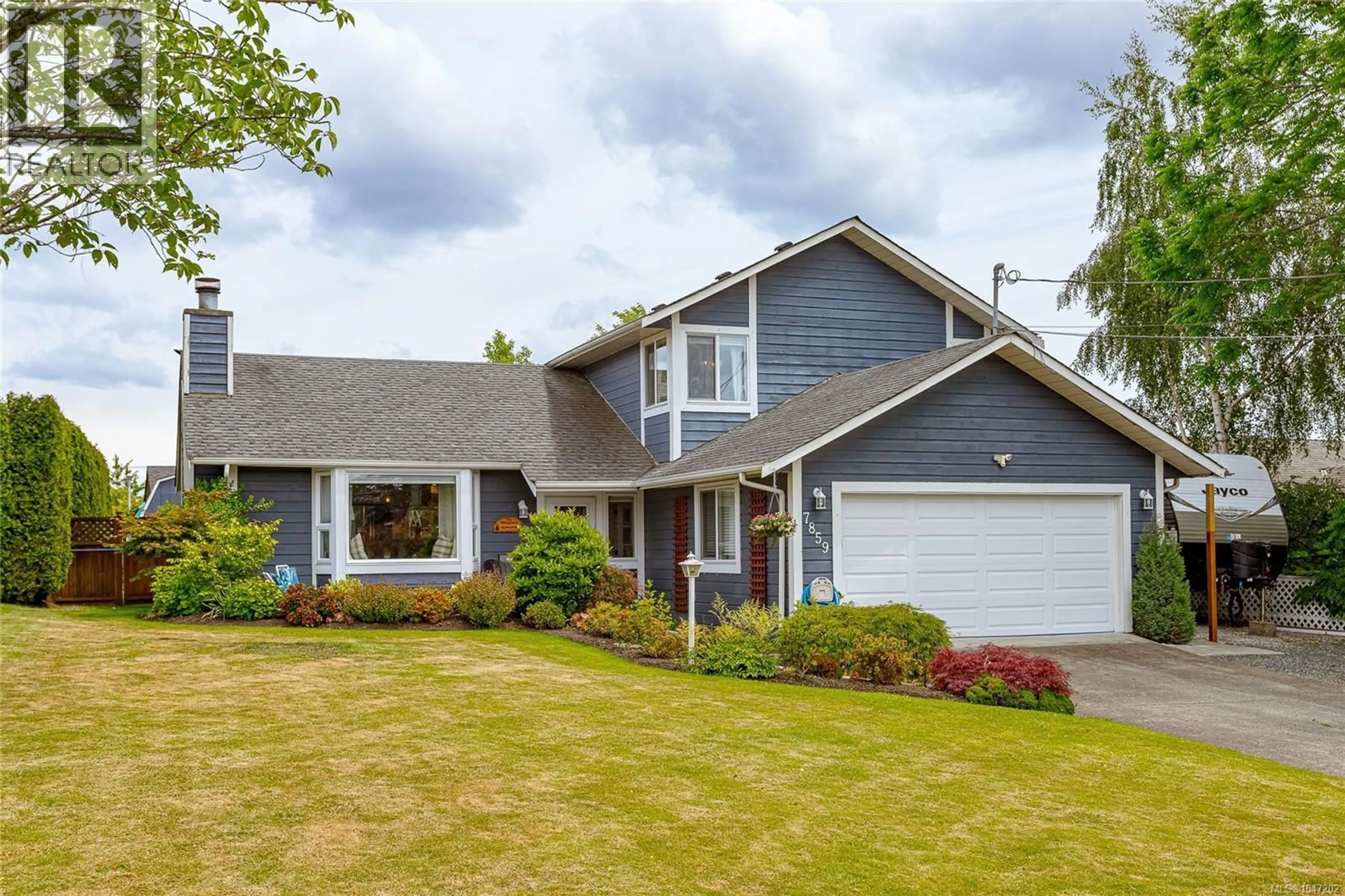 Home with vinyl exterior material, street for 7859 SIMPSON ROAD, Central Saanich British Columbia V8M2H3