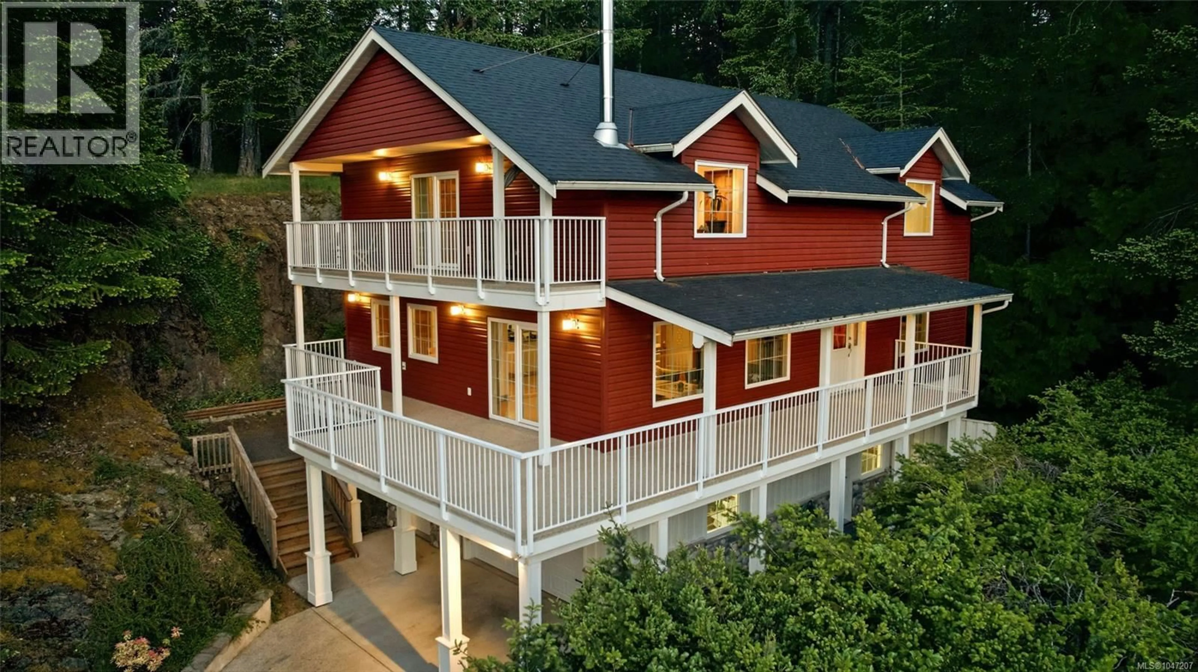 Home with vinyl exterior material, building for 1973 HARLEQUIN CRESCENT, Nanoose Bay British Columbia V9P9J2