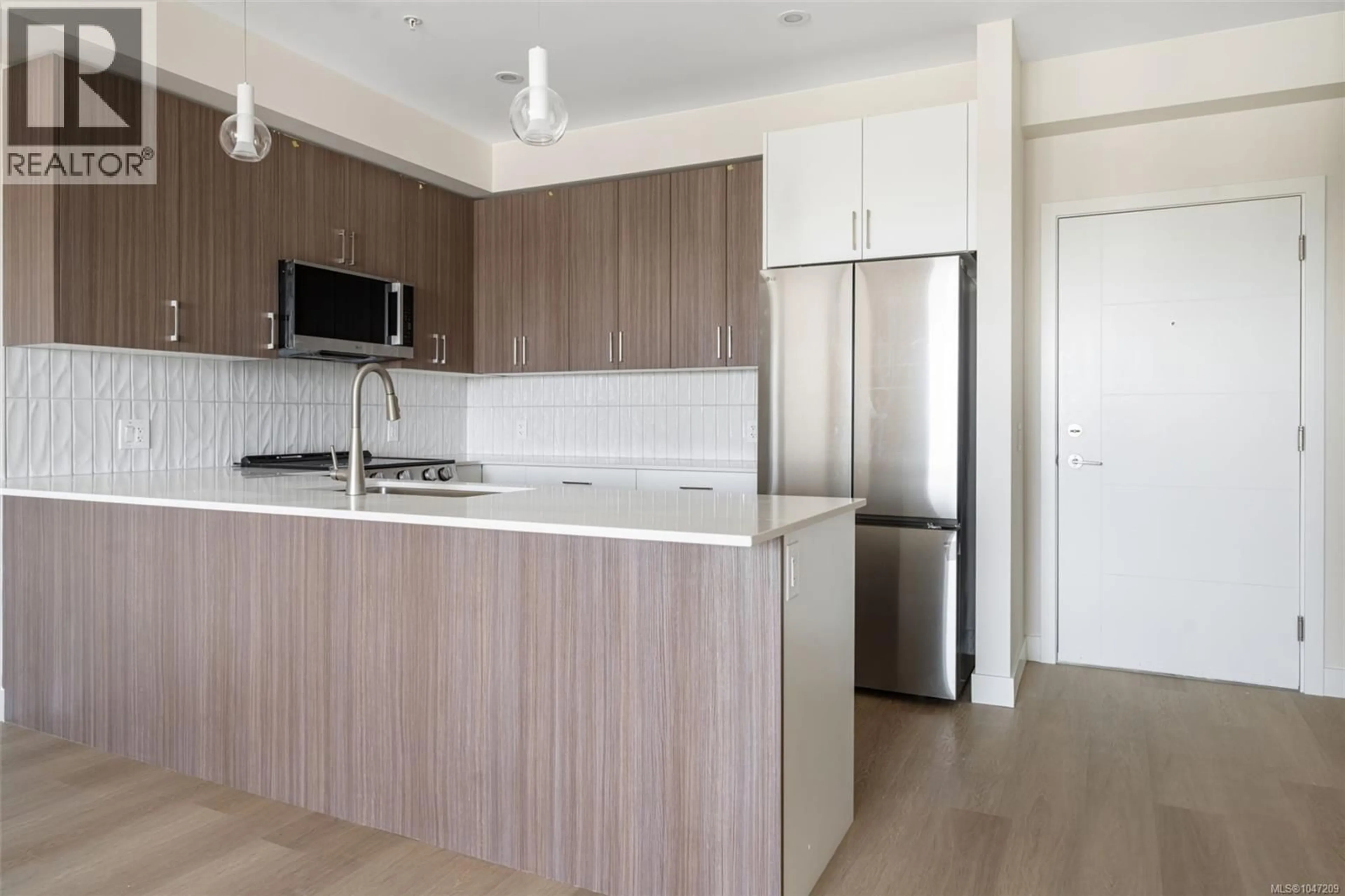Standard kitchen, wood/laminate floor for 609 - 777 STATION AVENUE, Langford British Columbia V9B7K5