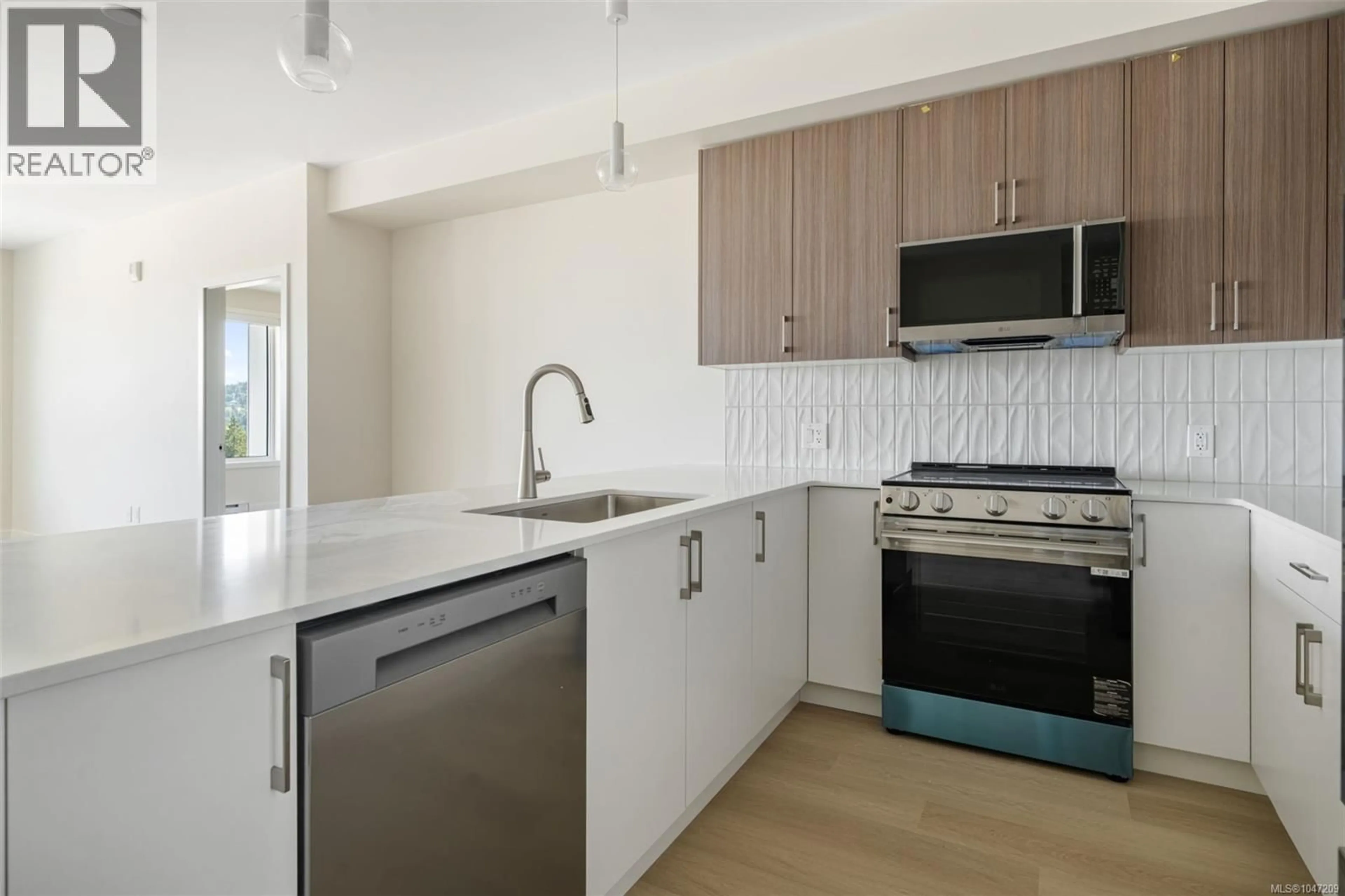 Standard kitchen, unknown for 609 - 777 STATION AVENUE, Langford British Columbia V9B7K5