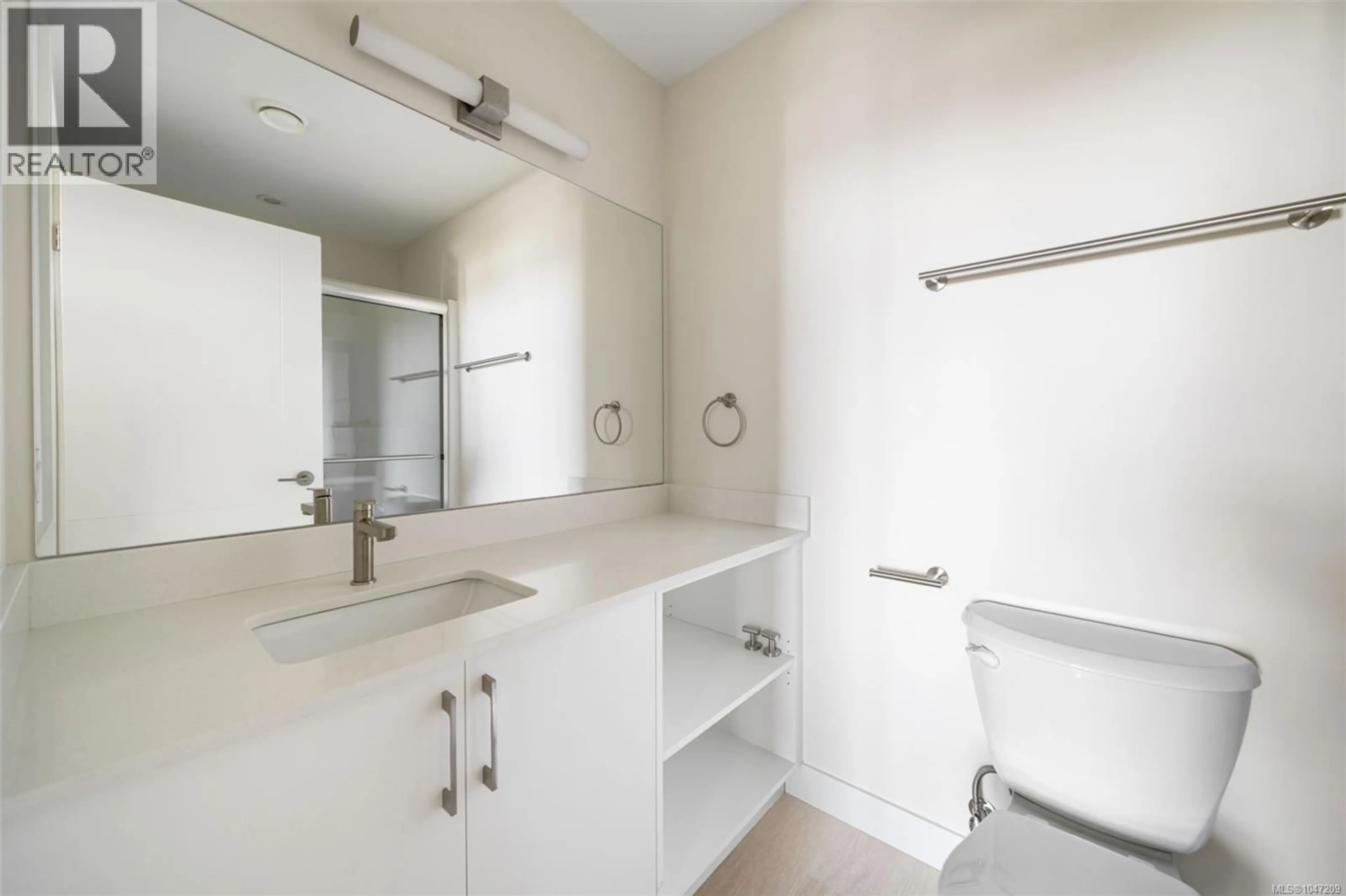 Standard bathroom, unknown for 609 - 777 STATION AVENUE, Langford British Columbia V9B7K5