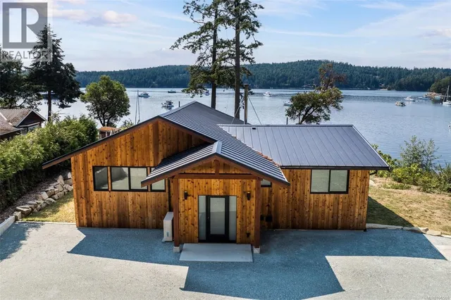 479 MONTAGUE PARK ROAD, Galiano Island 5