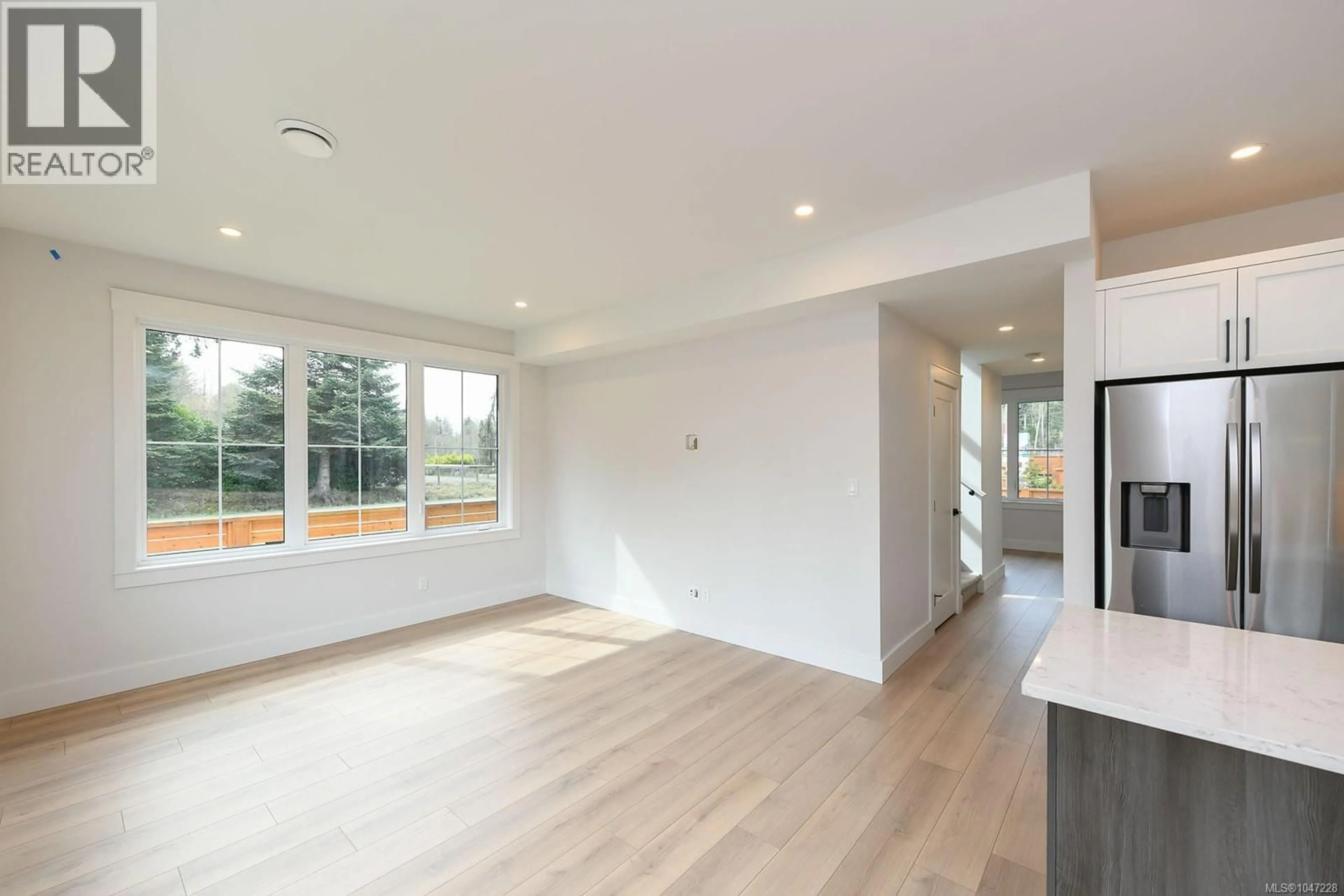 A pic of a room for 1 - 1090 EVERGREEN ROAD, Campbell River British Columbia V9W3R9