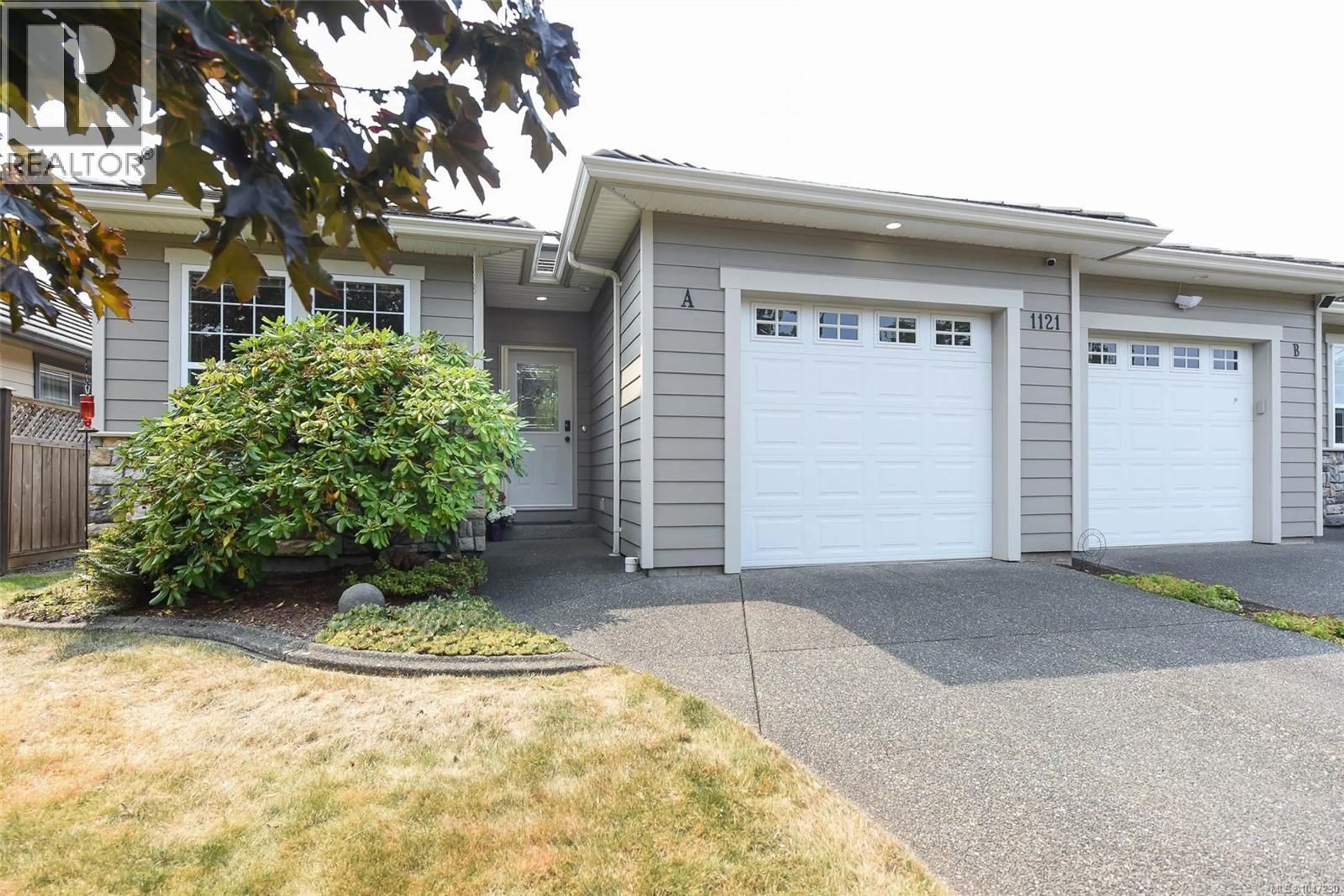 Home with vinyl exterior material, street for A - 1121 MONARCH DRIVE, Courtenay British Columbia V9N9X2