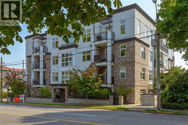 105 - 1765 OAK BAY AVENUE, Victoria 2