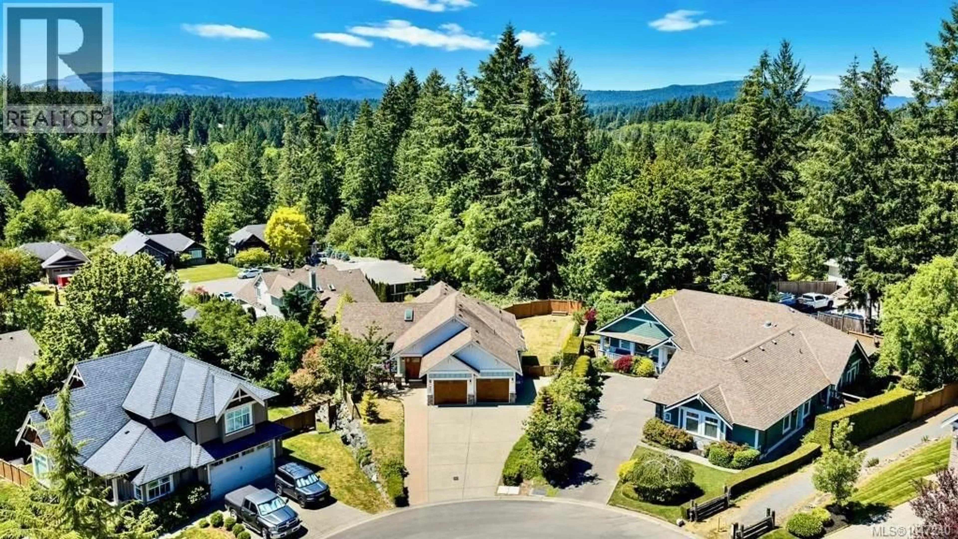 A pic from outside/outdoor area/front of a property/back of a property/a pic from drone, mountain view for 897 PRATT ROAD, Mill Bay British Columbia V8H1H6